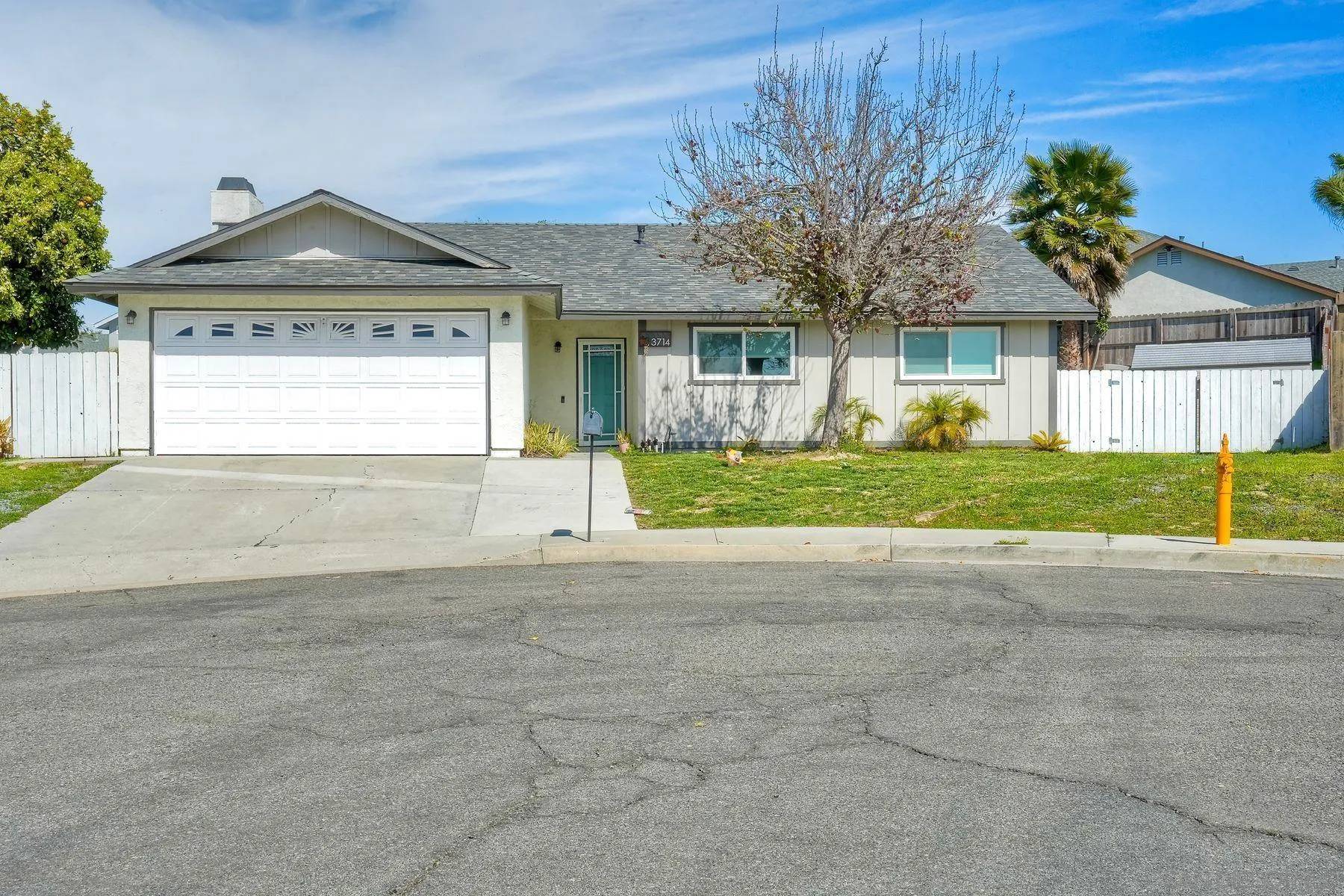 Oceanside, CA 92056,3714 Palo Verde Way