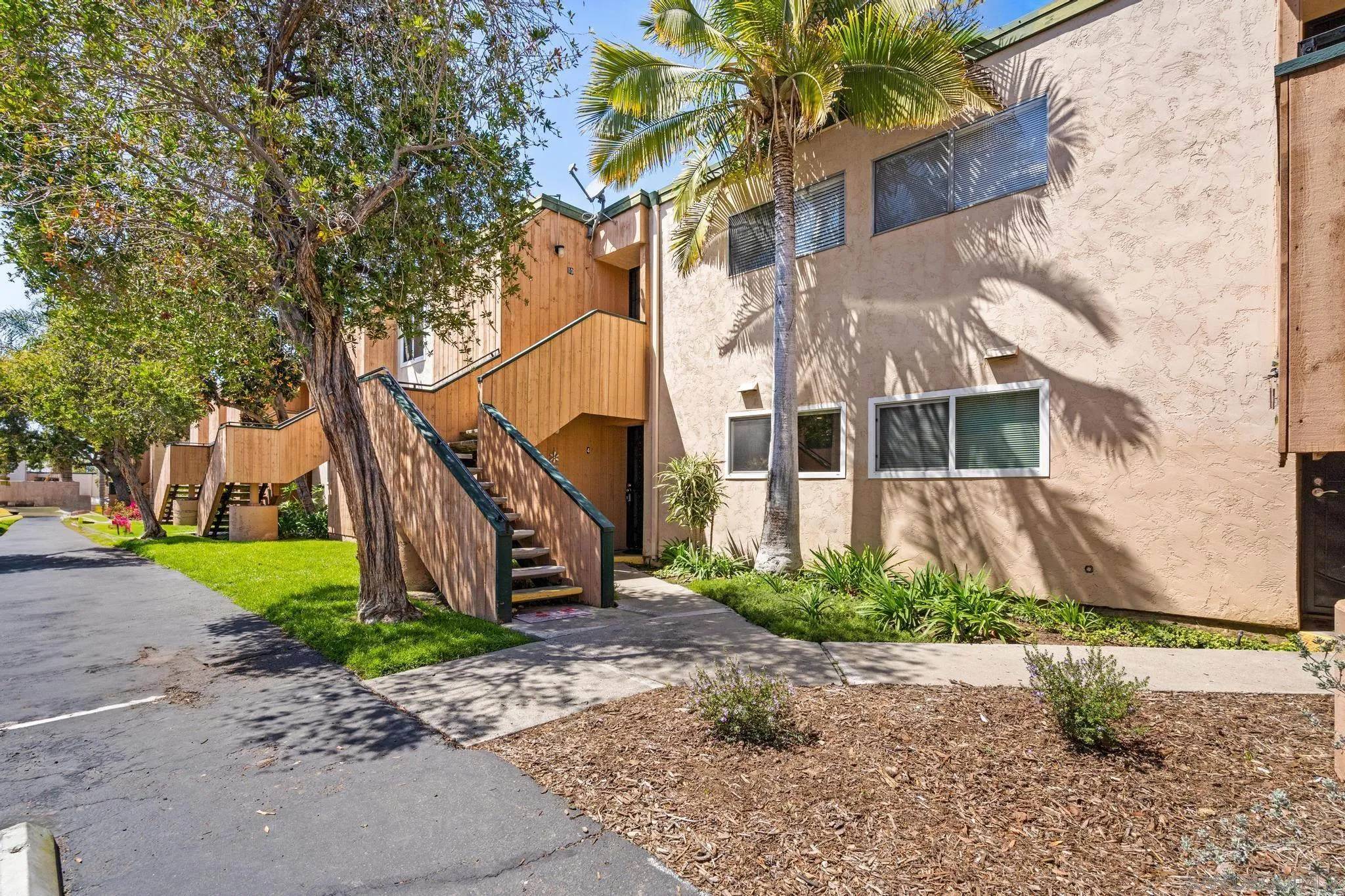 San Diego, CA 92119,8765 Lake Murray Blvd #4