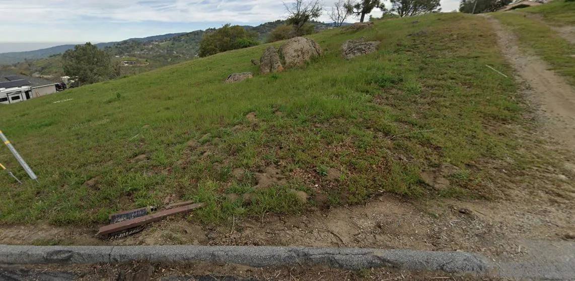Tehachapi, CA 93561,0 Alejandro Court #11