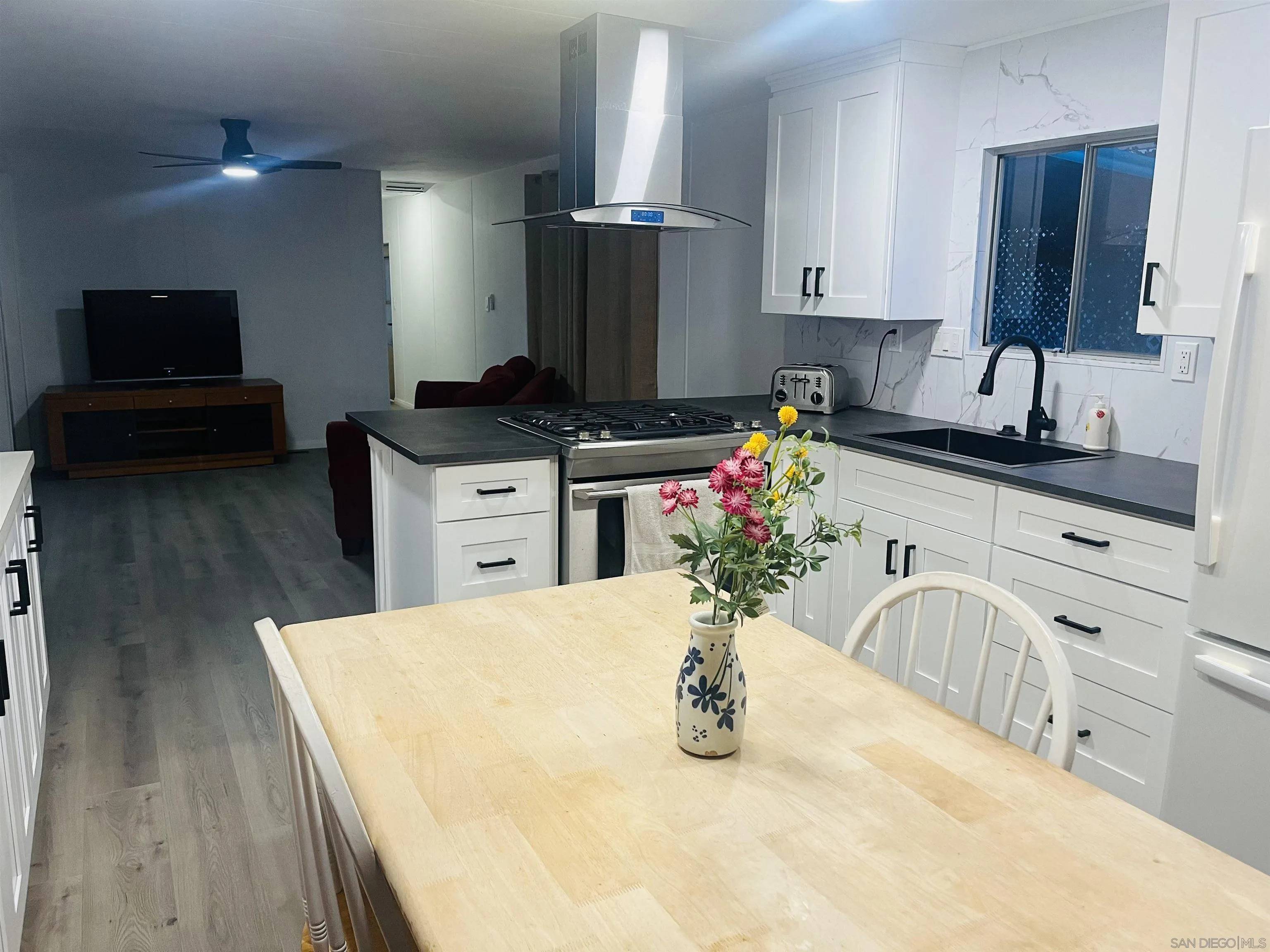 El Cajon, CA 92021,450 E Bradley #36