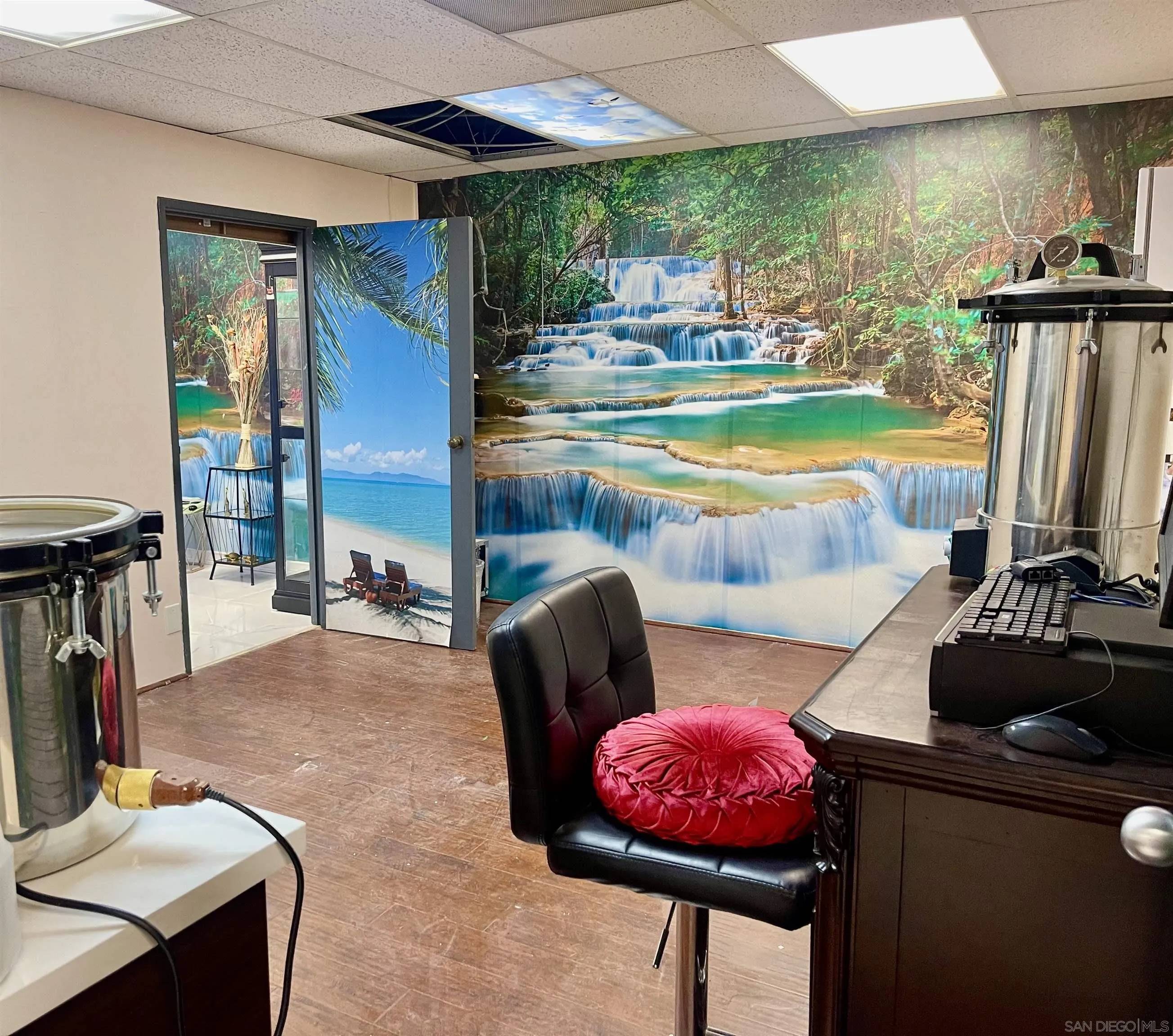 San Diego, CA 92123,8947 Complex Dr