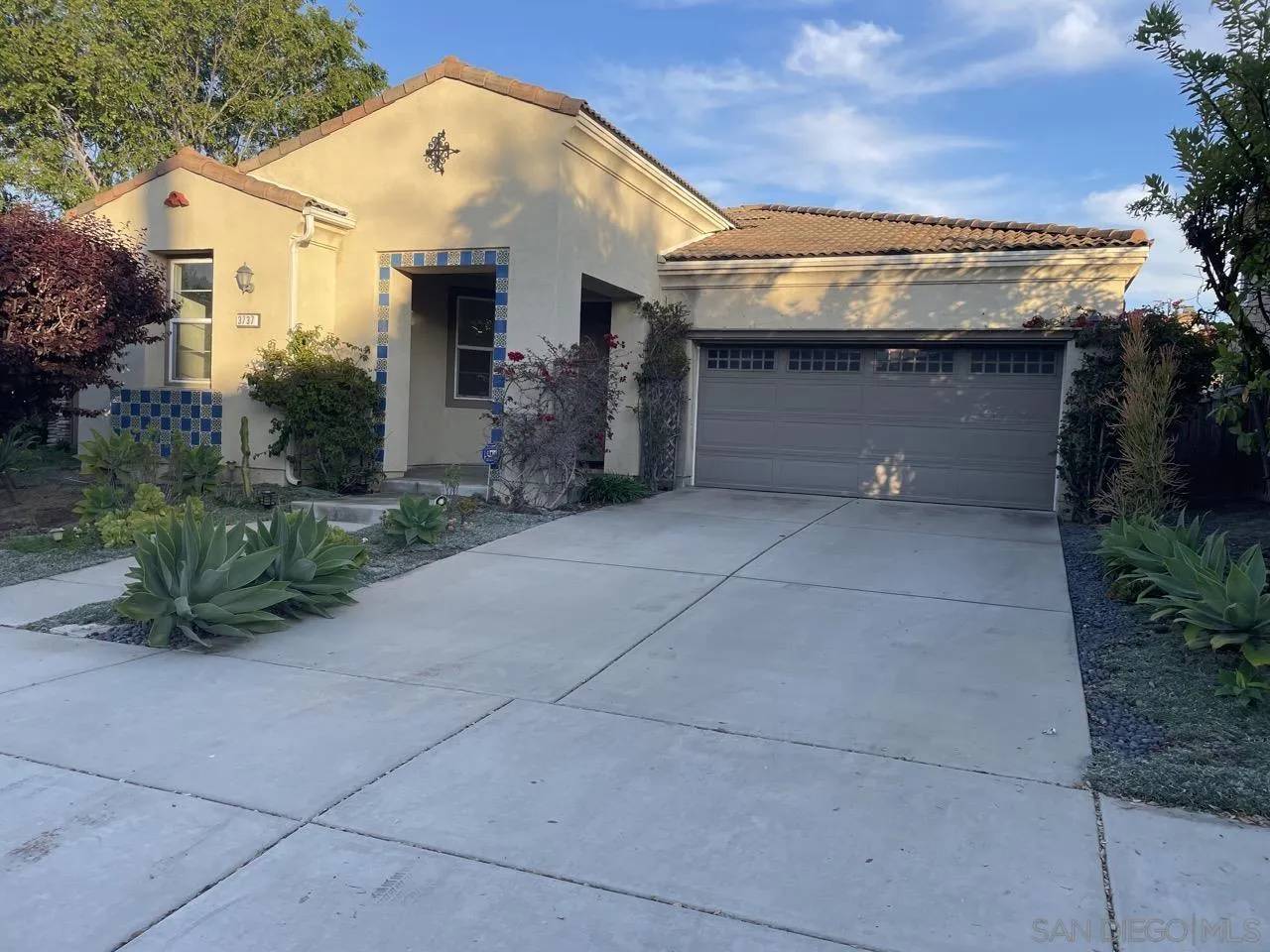 Carlsbad, CA 92010,3737 Glen