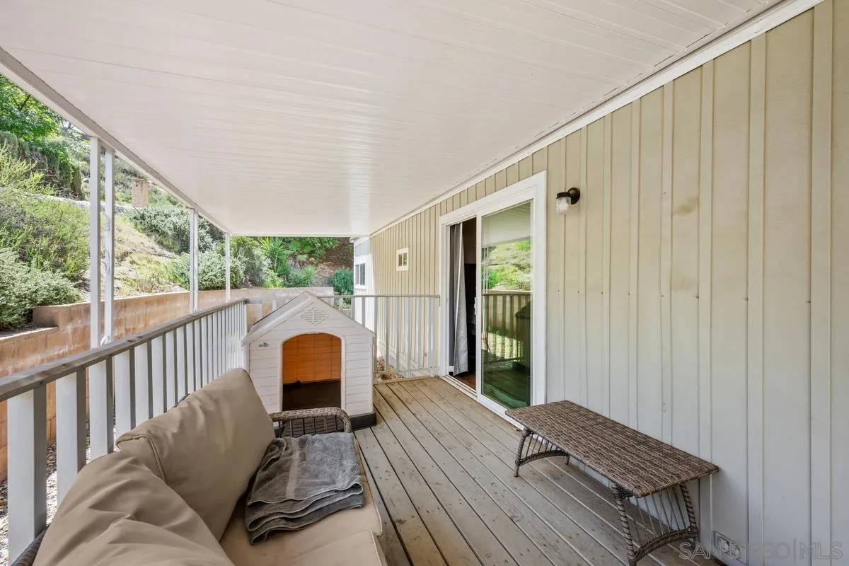 Canyon Lake, CA 92587,22819 Skylink Dr.
