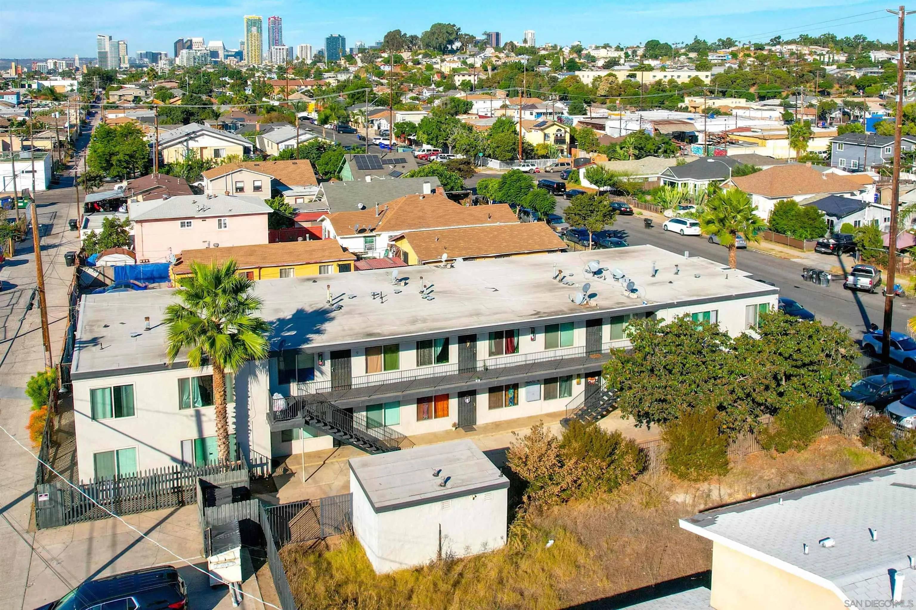 San Diego, CA 92102,3045 L St
