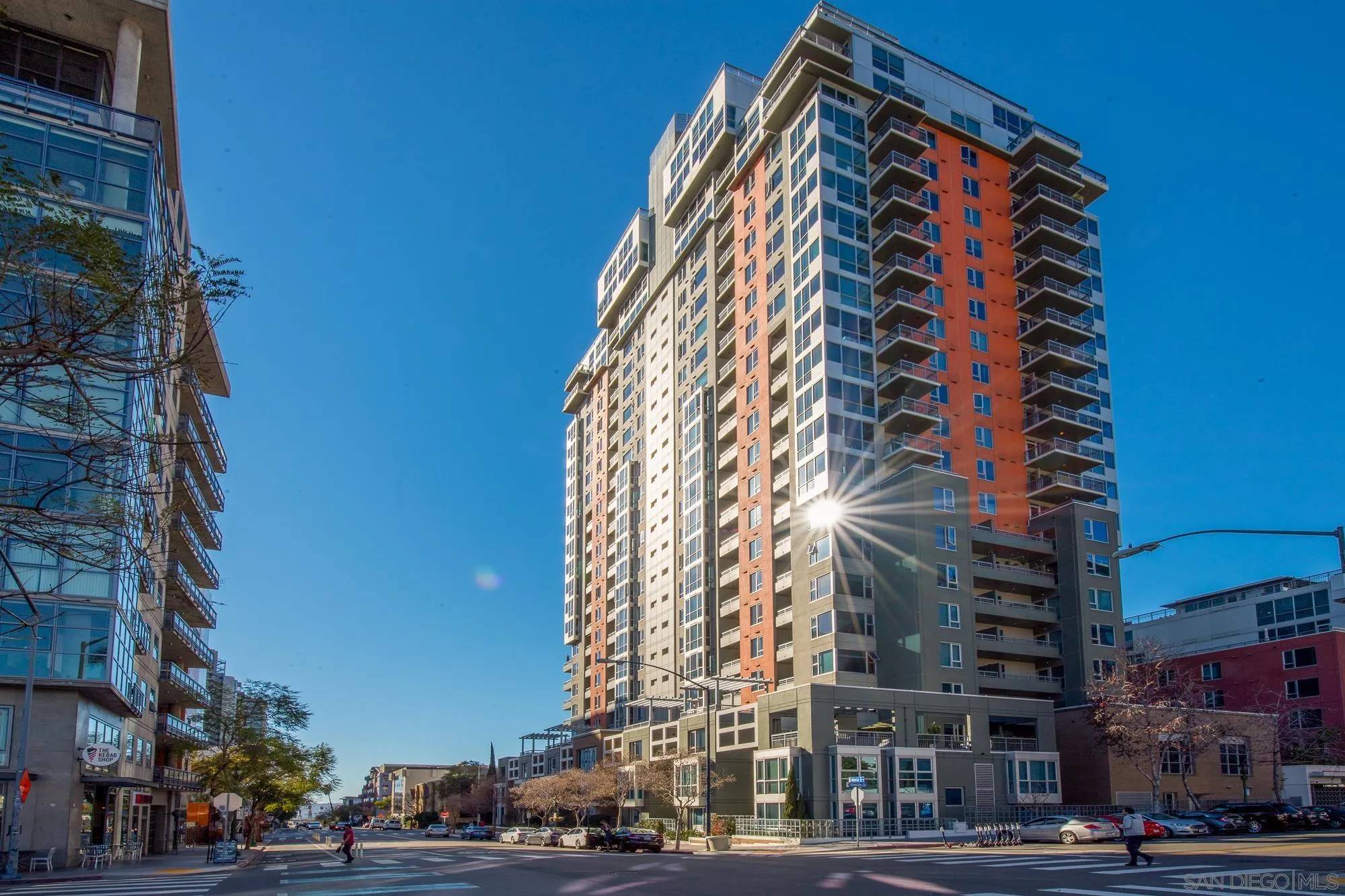 San Diego, CA 92101,300 W Beech St #210