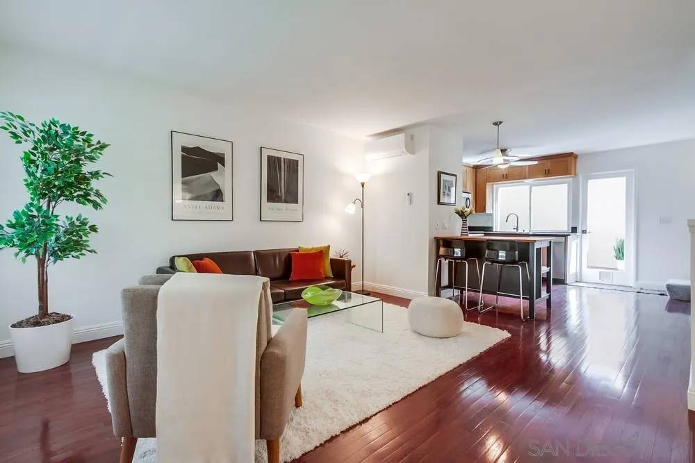 La Jolla, CA 92037,3288 Via Marin #53