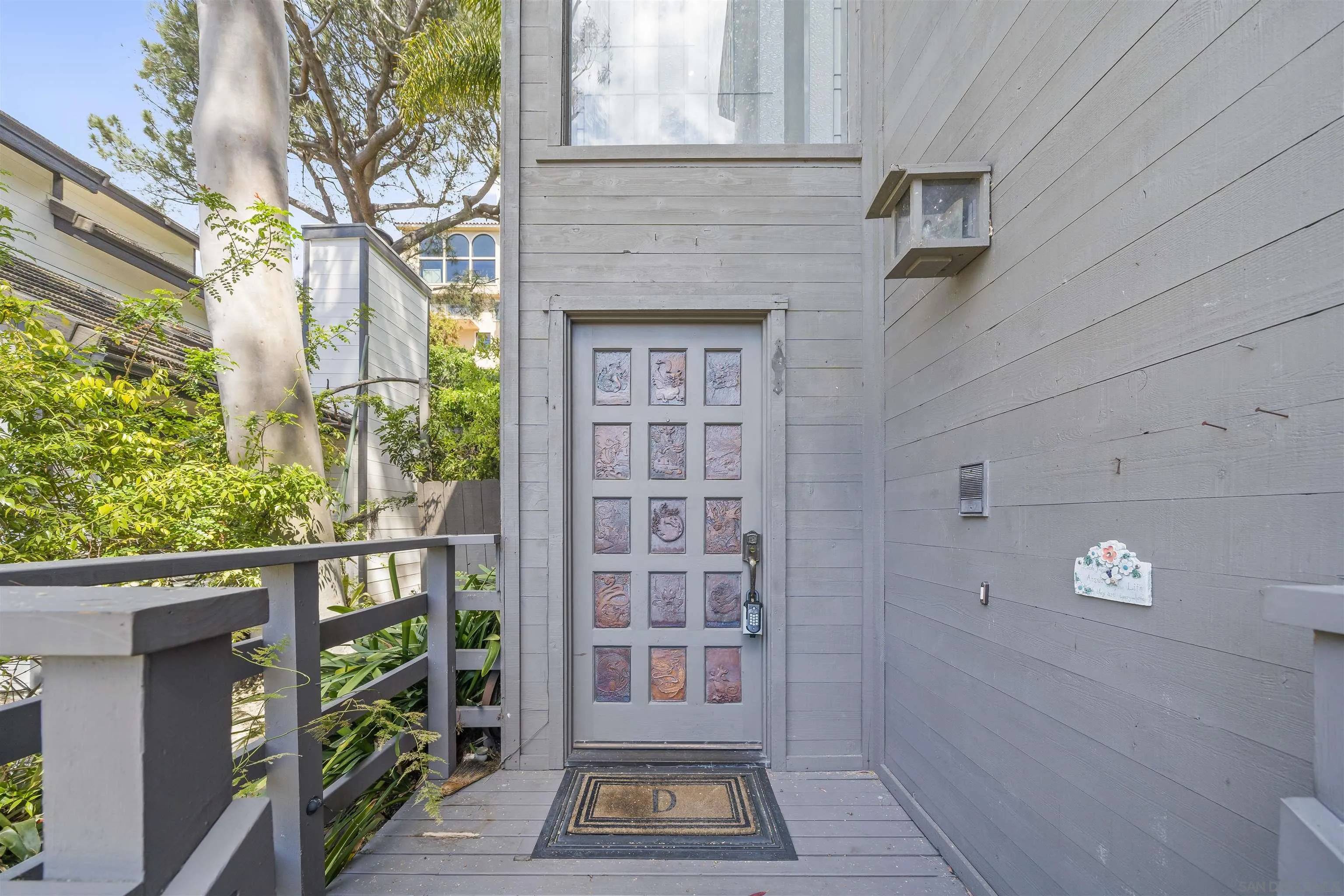 San Diego, CA 92103,2871 Brant St