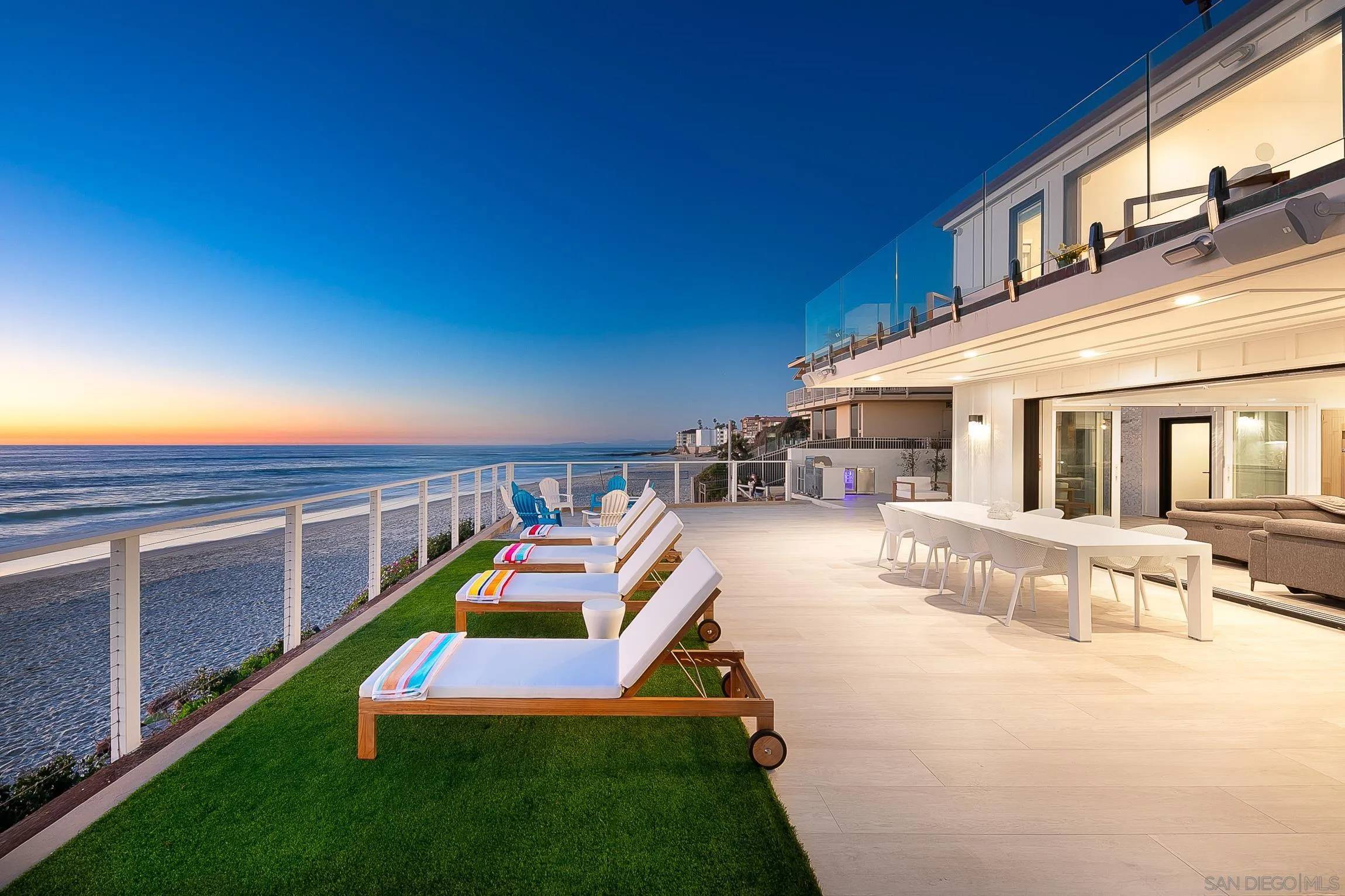 La Jolla, CA 92037,303 Sea Lane
