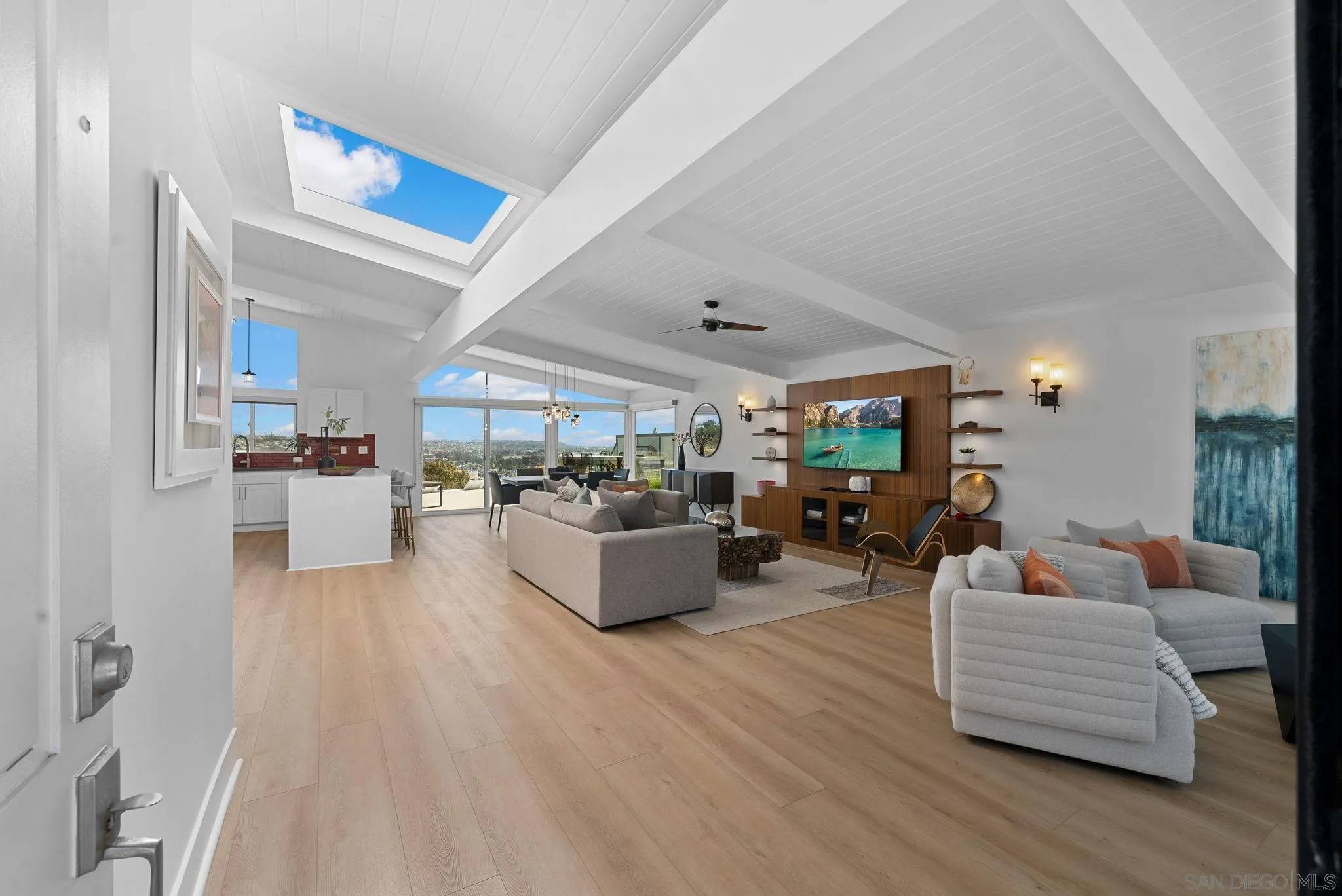 San Diego, CA 92109,4961 Pacifica Drive