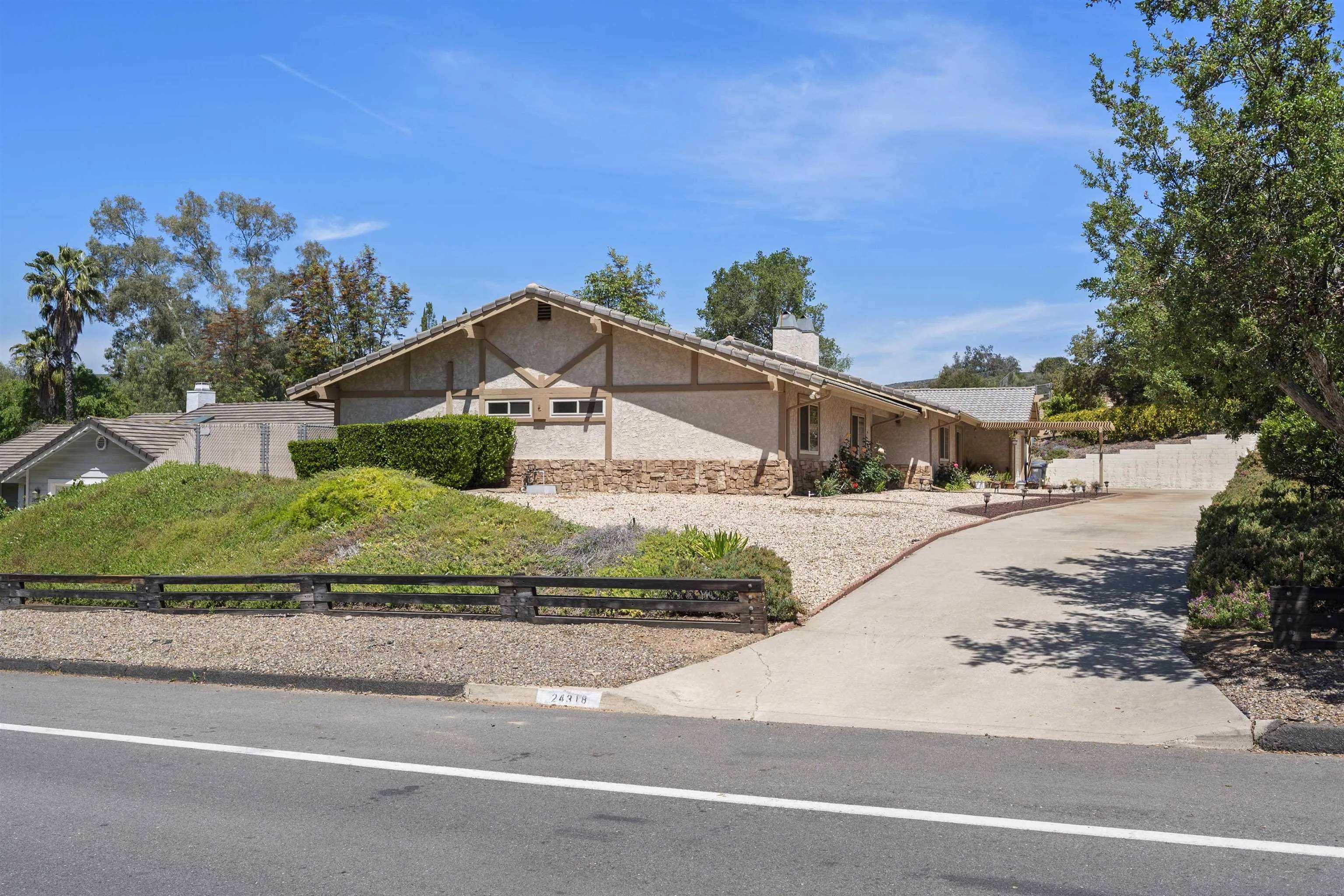 Ramona, CA 92065,24318 Watt Rd