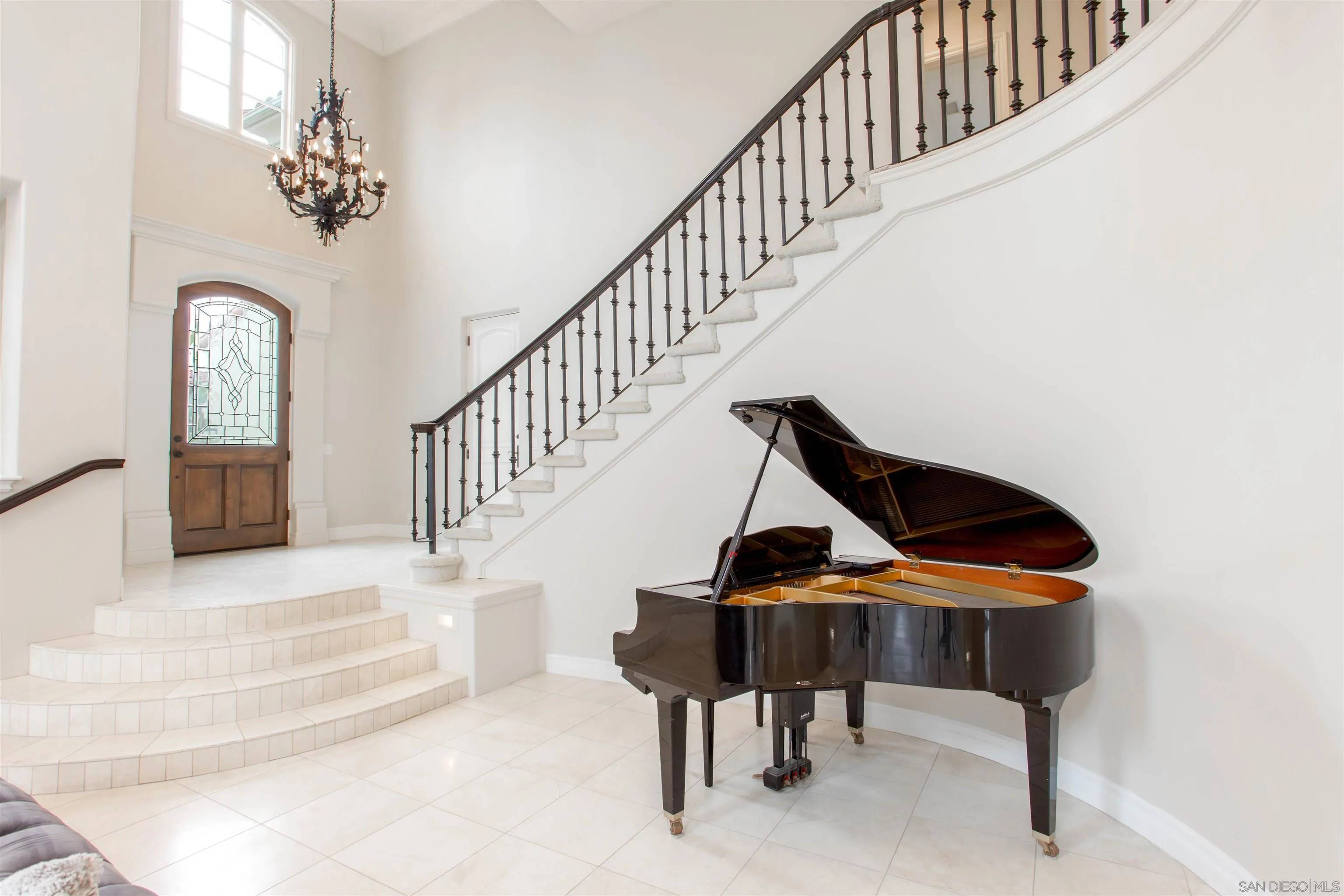Carlsbad, CA 92011,7124 Aviara Drive