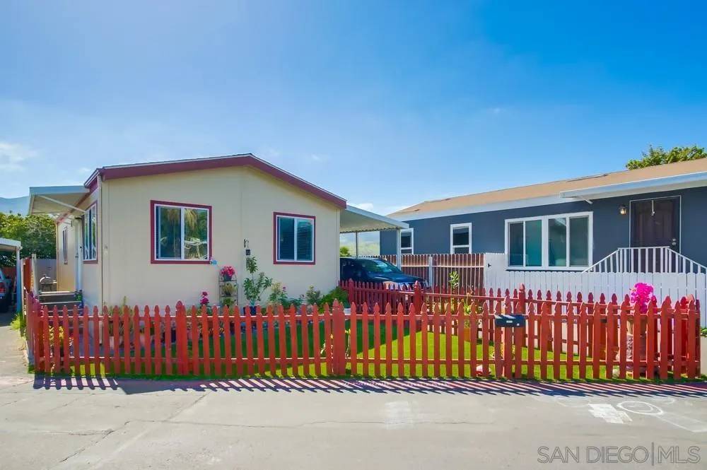 Spring Valley, CA 91977,9902 Jamacha Blvd #SPC 80