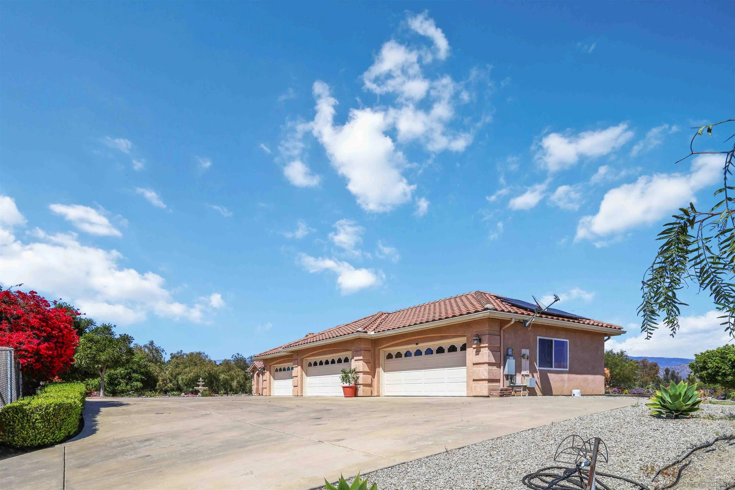 Valley Center, CA 92082,29515 The Yellow Brick Rd