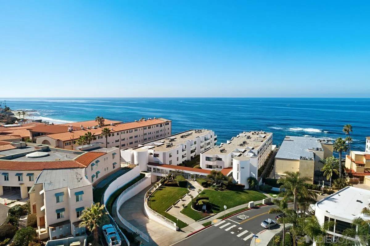 La Jolla, CA 92037,100 Coast #405
