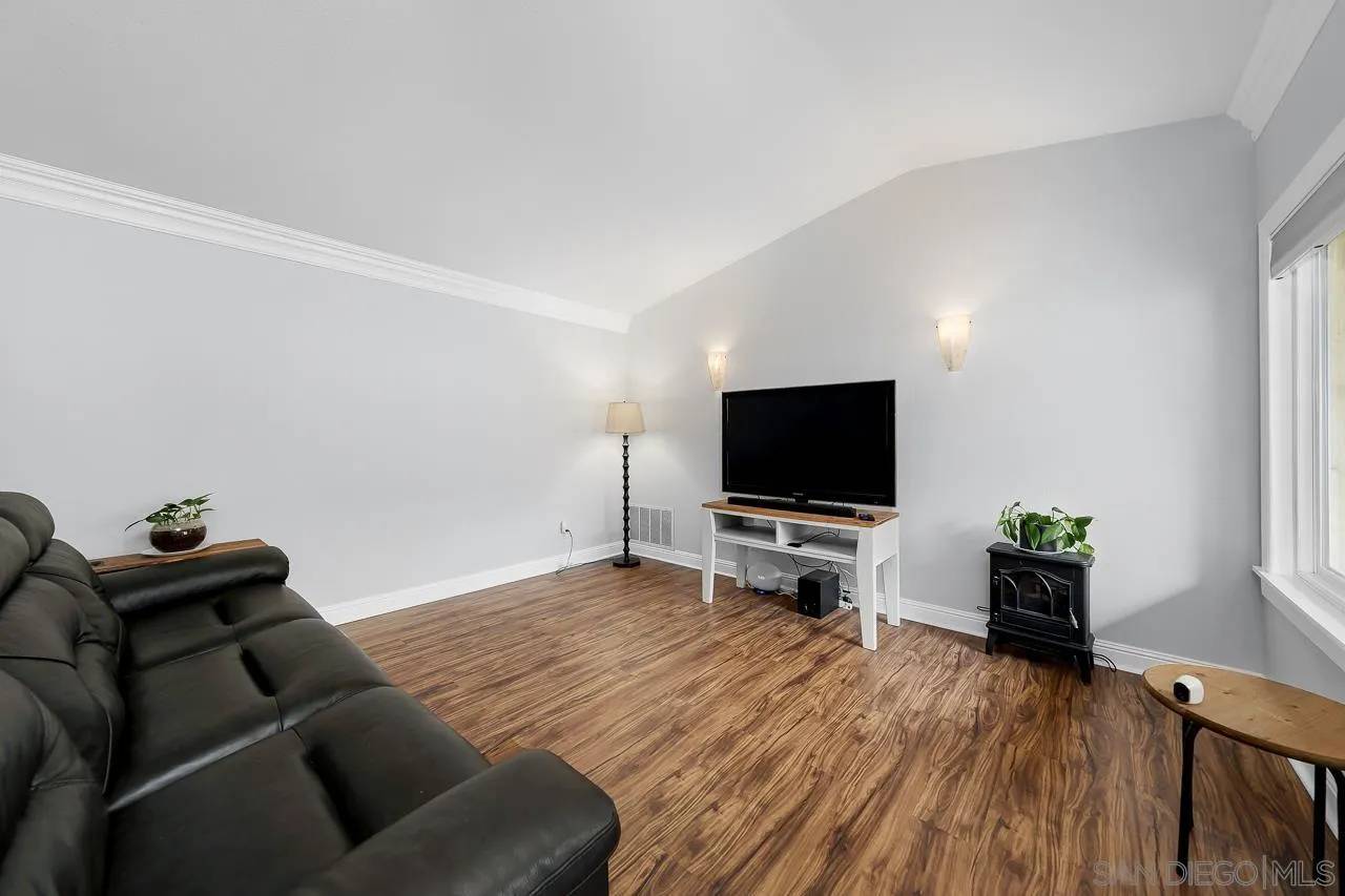 Oceanside, CA 92057,4772 MAYTEN CT