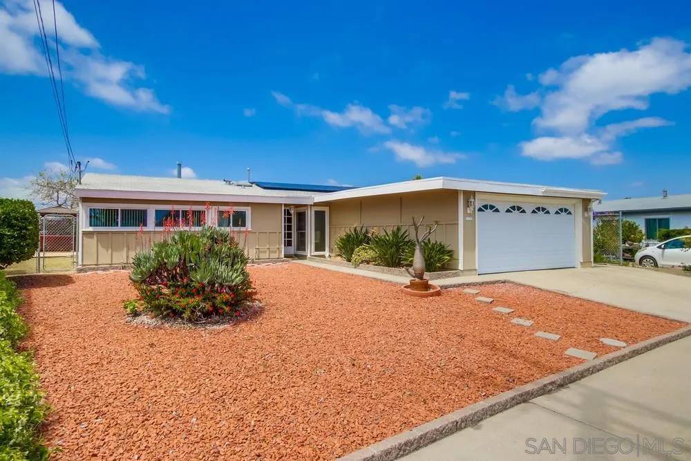 San Diego, CA 92123,9472 Fairbanks Avenue
