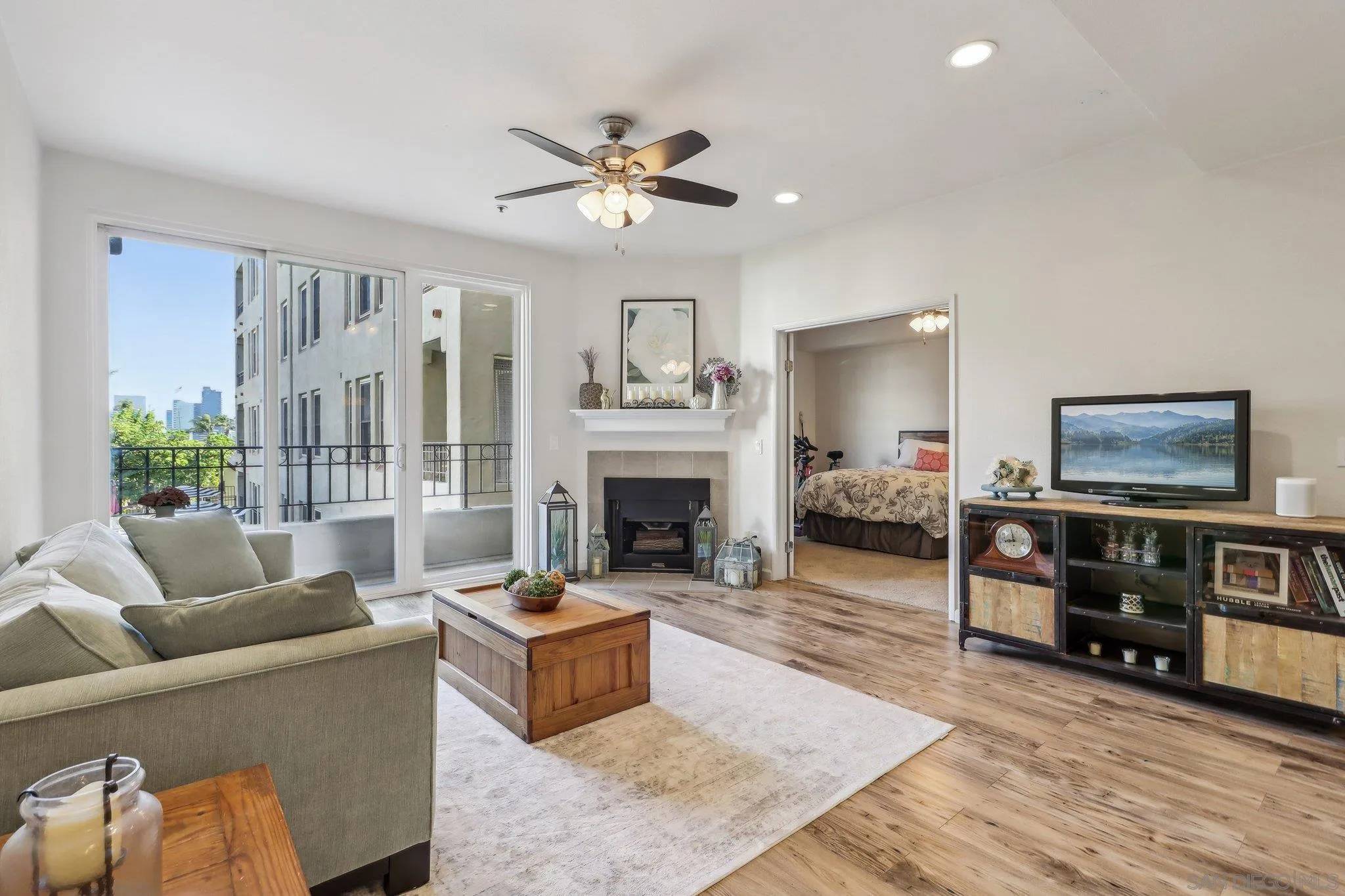 San Diego, CA 92101,2445 Brant St #308