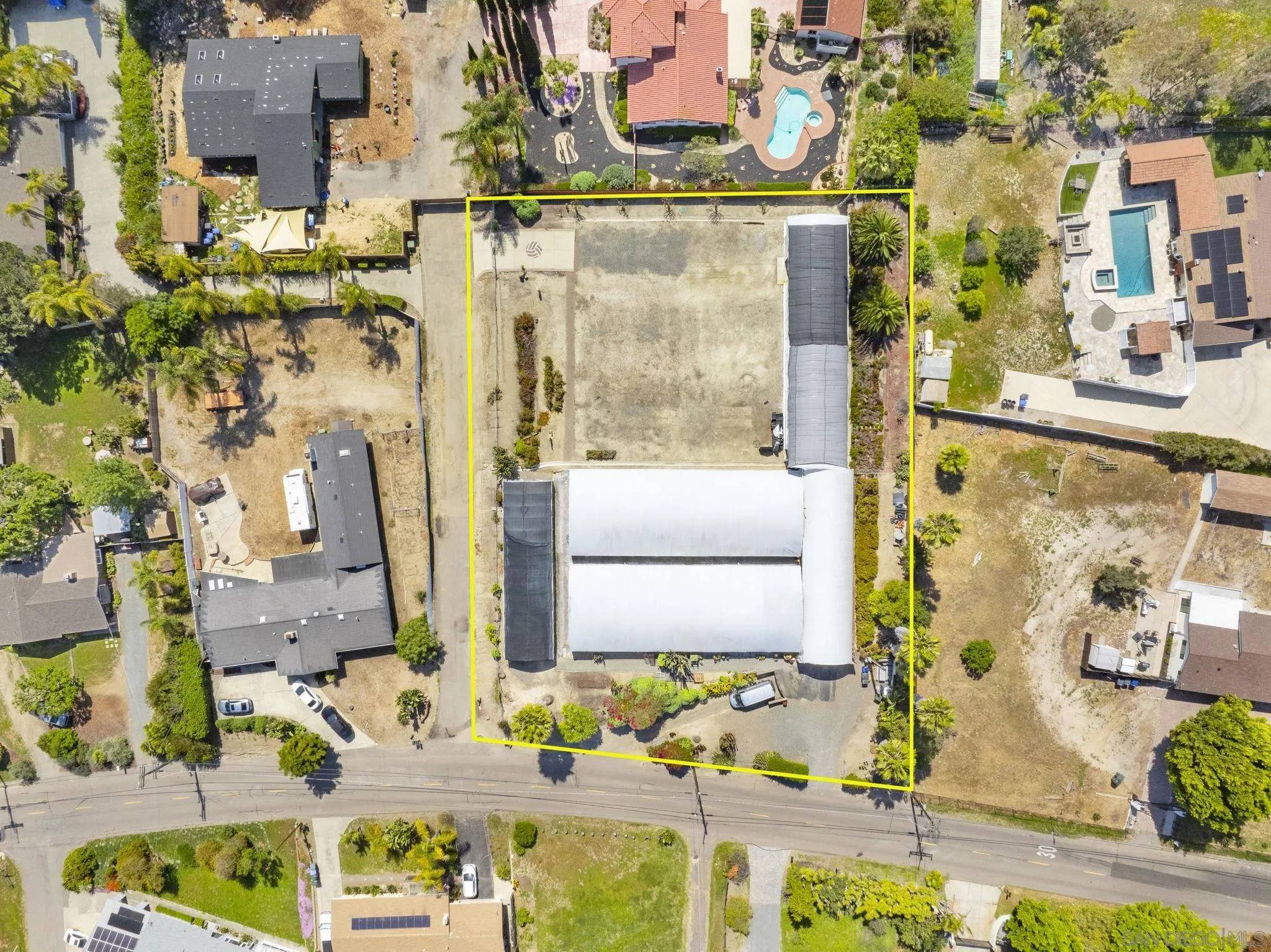 Vista, CA 92081,1037 Buena Vista Drive #37