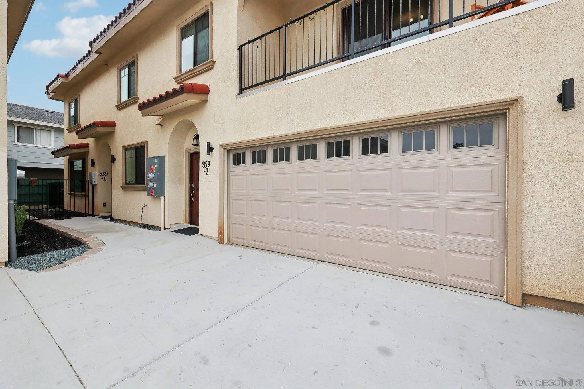 Imperial Beach, CA 91932,859 Florida St