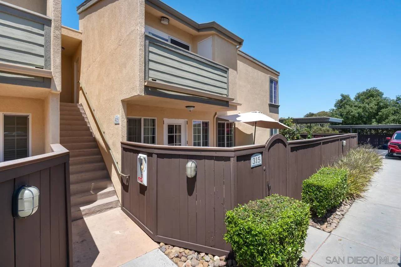 San Diego, CA 92117,5402 Balboa Arms Dr #415