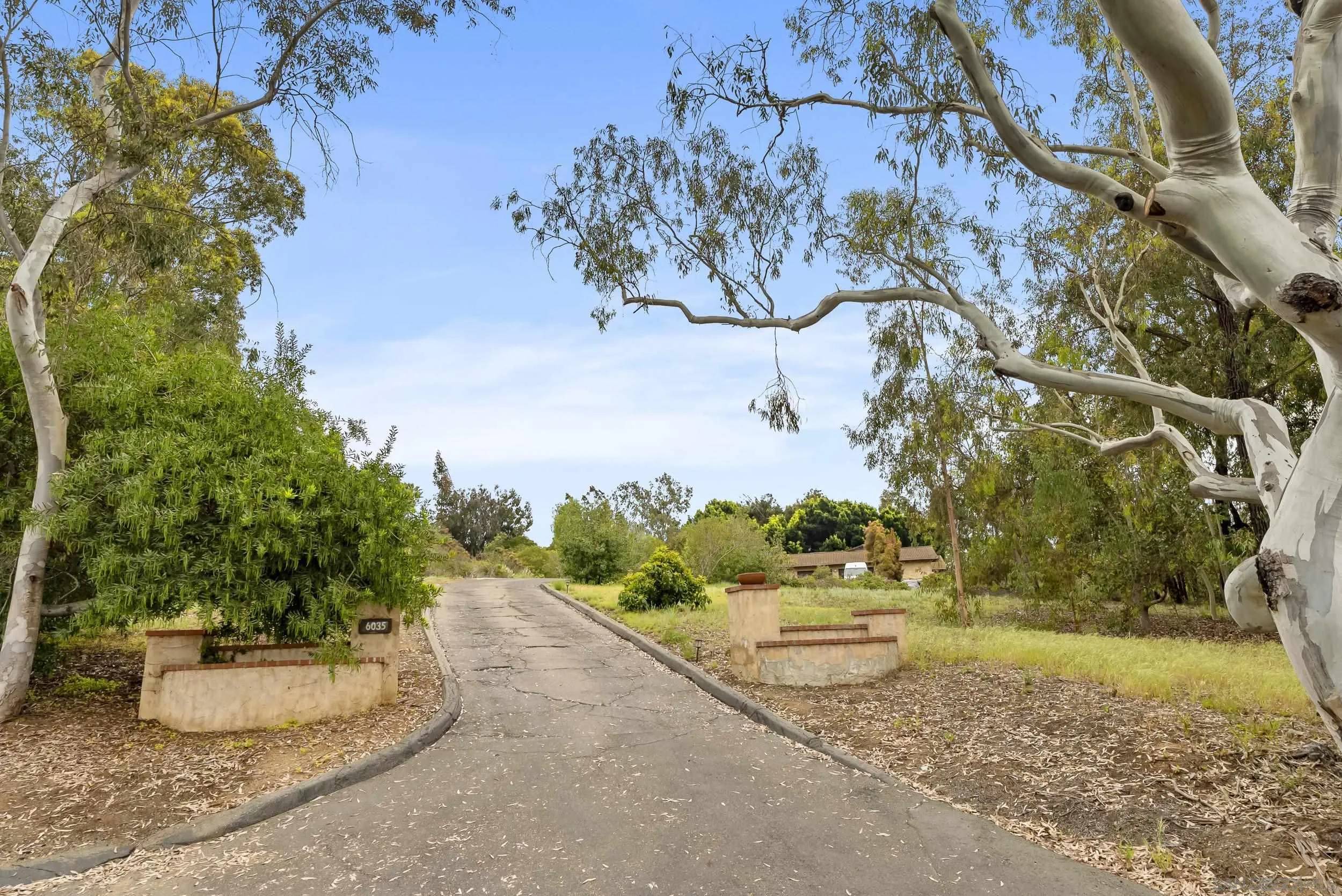 Rancho Santa Fe, CA 92067,6035 Paseo Valencia