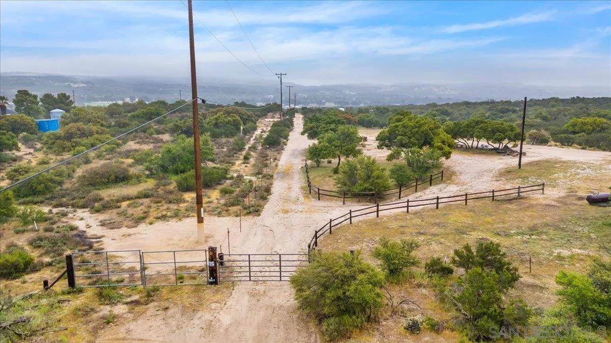 Boulevard, CA 91905,965 Tierra De Luna #10