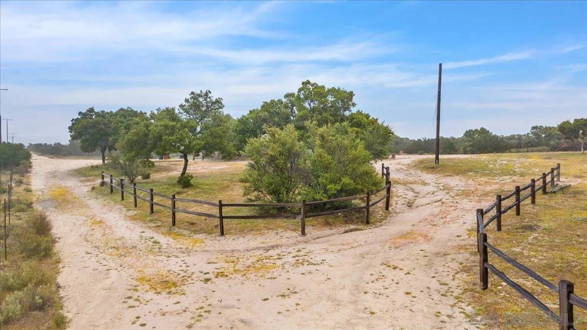 Boulevard, CA 91905,965 Tierra De Luna #10