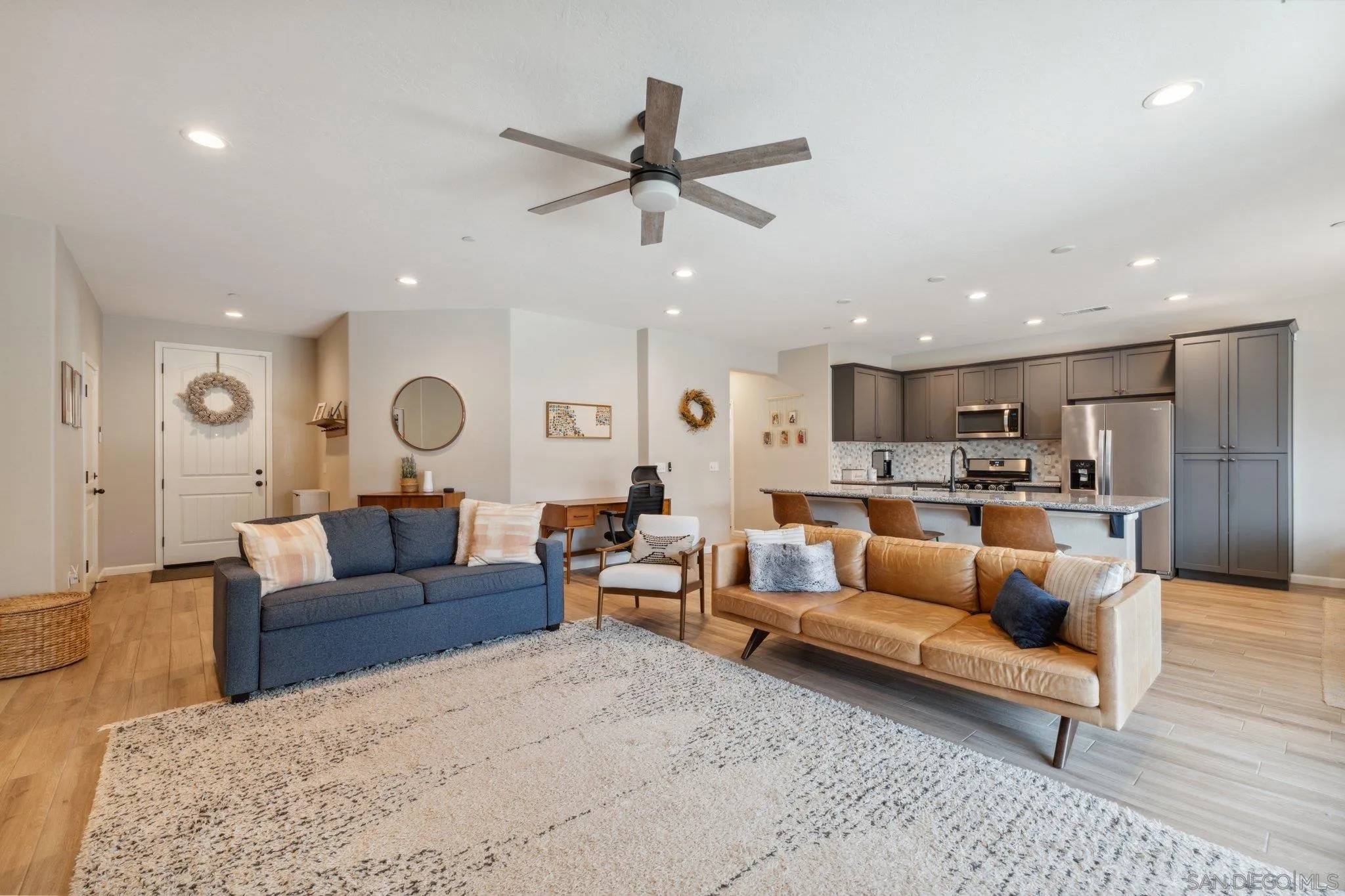 Visalia, CA 93291,3438 N Oakwood Ct.