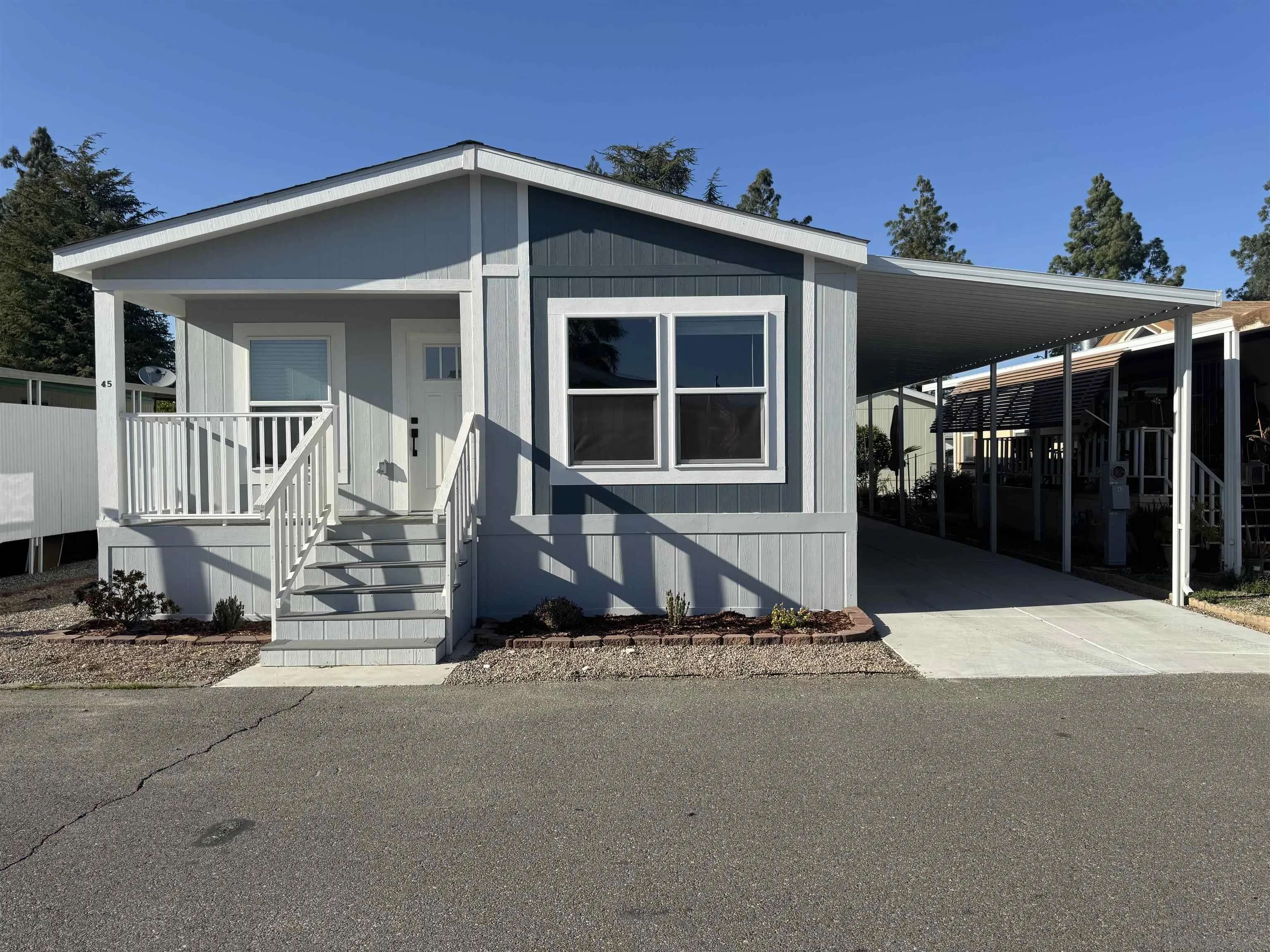 Hemet, CA 92543,725 W Thornton Ave #45