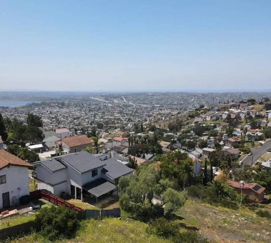 Spring Valley, CA 91977,9802 Eucalyptus St.