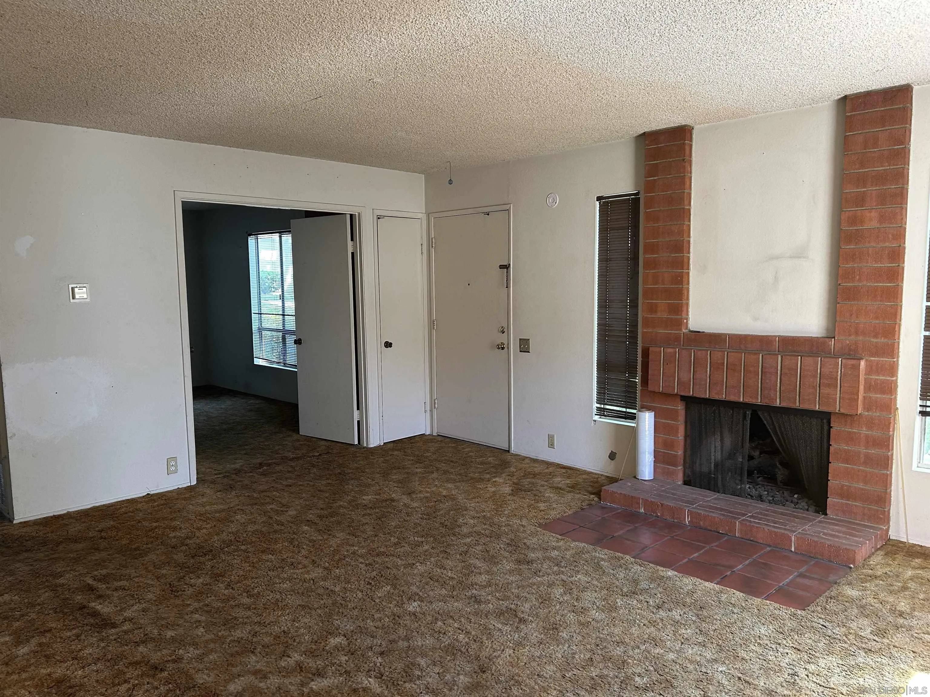 San Diego, CA 92126,8883 Hillery Dr