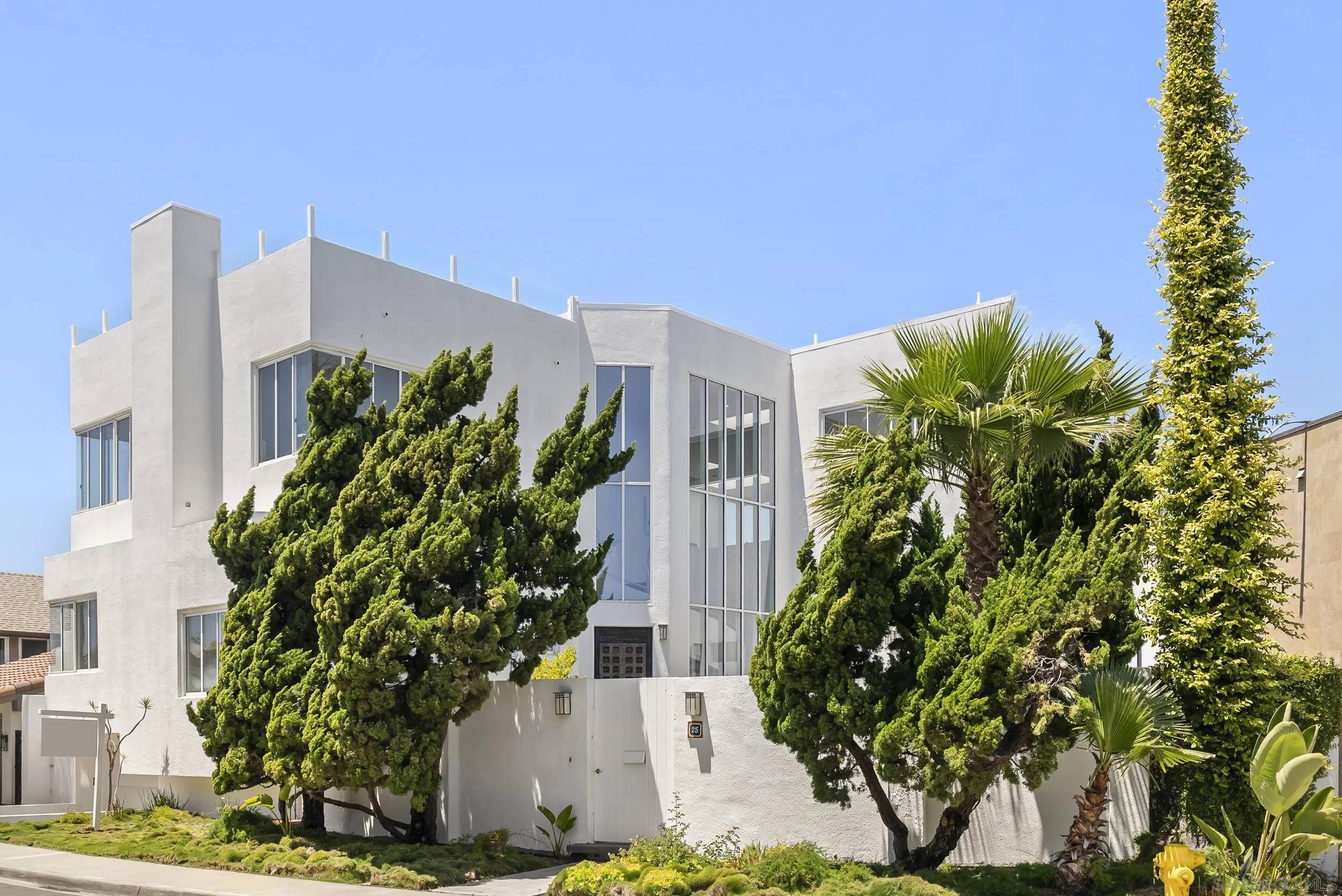 Coronado, CA 92118,25 Green Turtle Rd