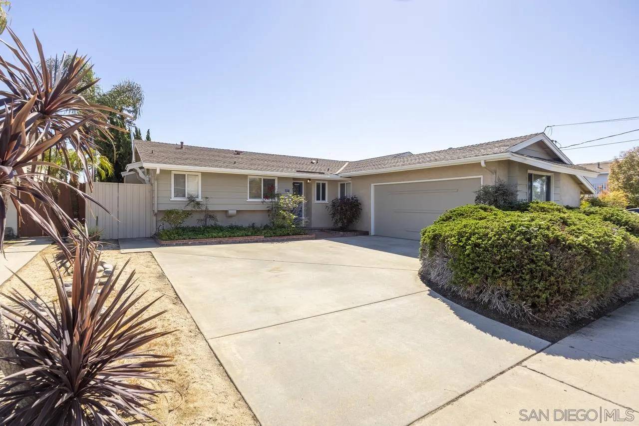 San Diego, CA 92117,4971 Mount Etna Drive