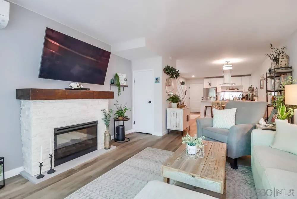 San Diego, CA 92111,7797 Stalmer St #1i