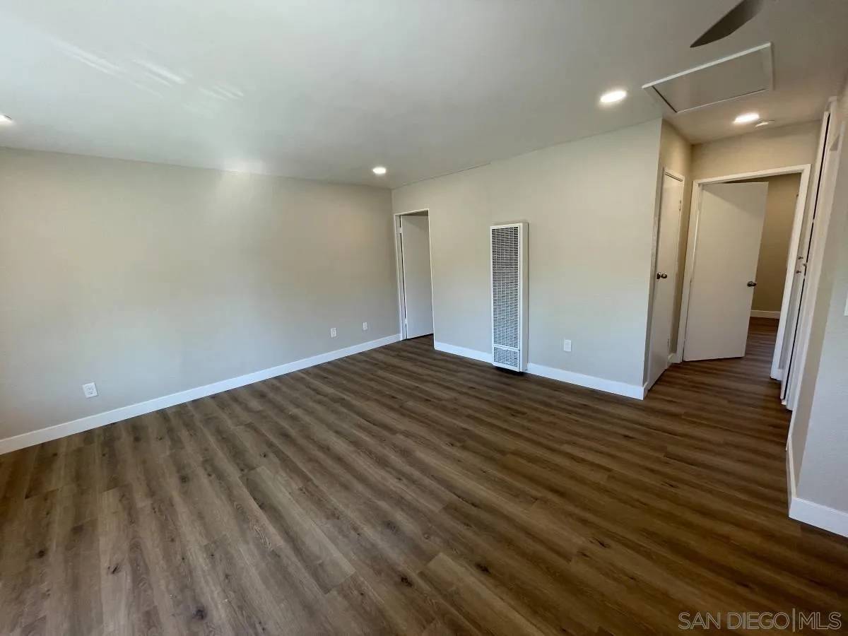 Vista, CA 92083,836 Sinkler Way