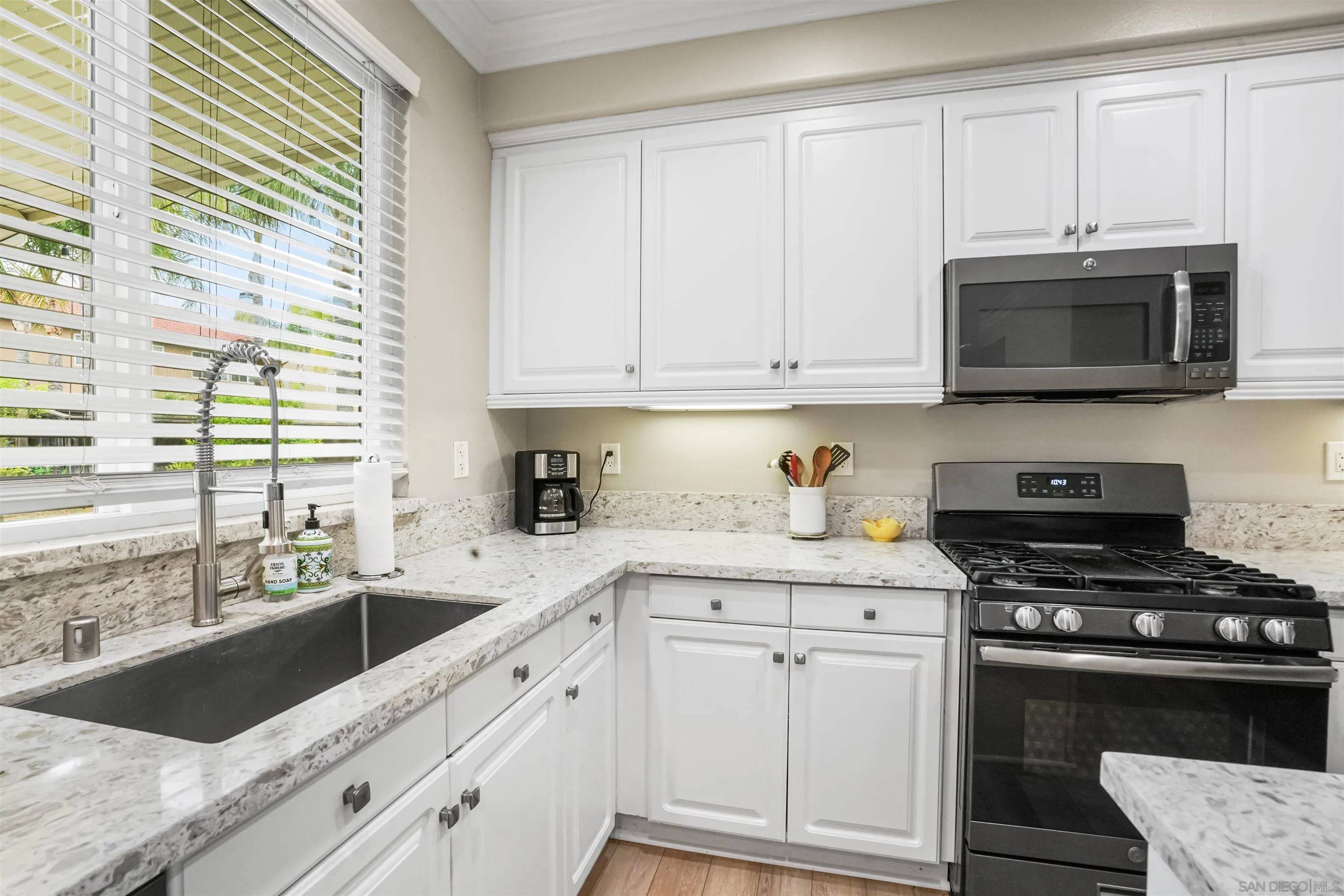 Menifee, CA 92584,28613 Midsummer Ln