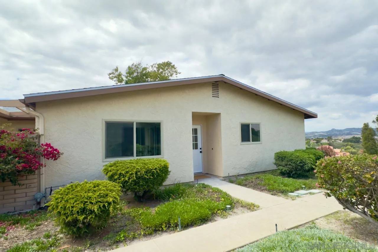 Oceanside, CA 92057,4529 Kittiwake Way