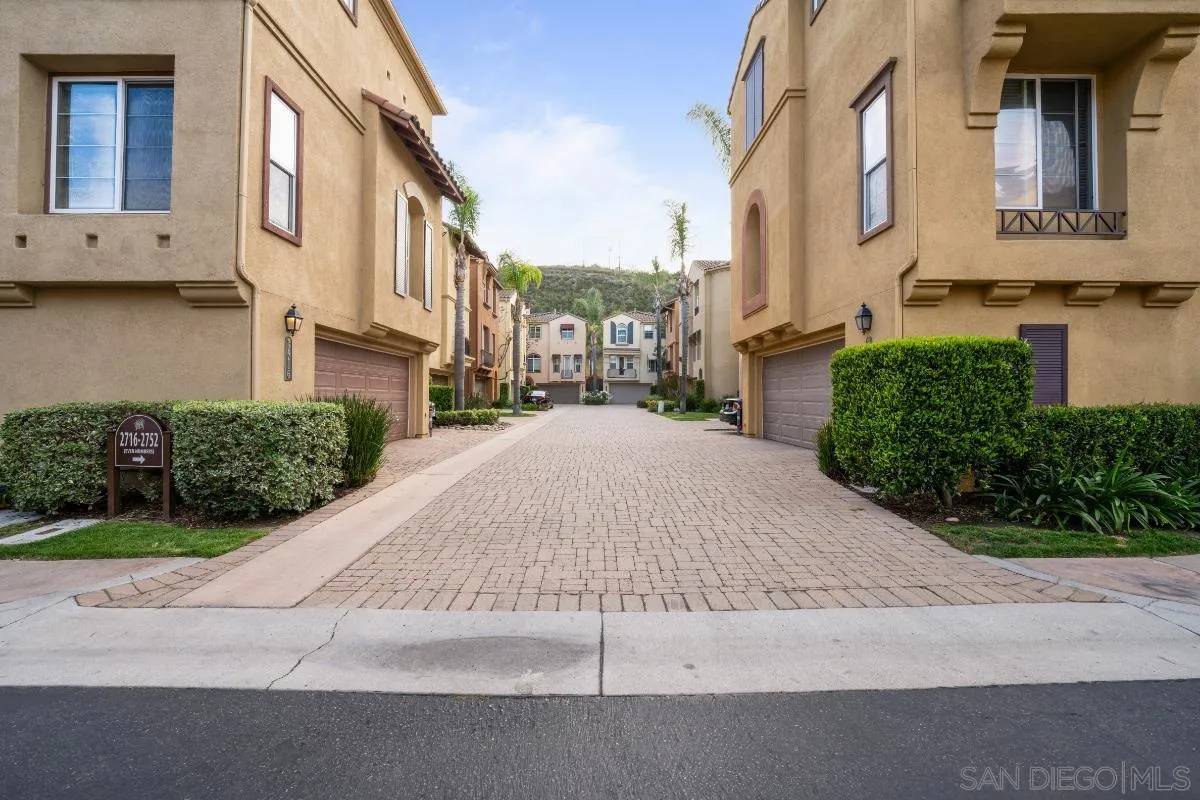 San Diego, CA 92108,2748 Villas Way