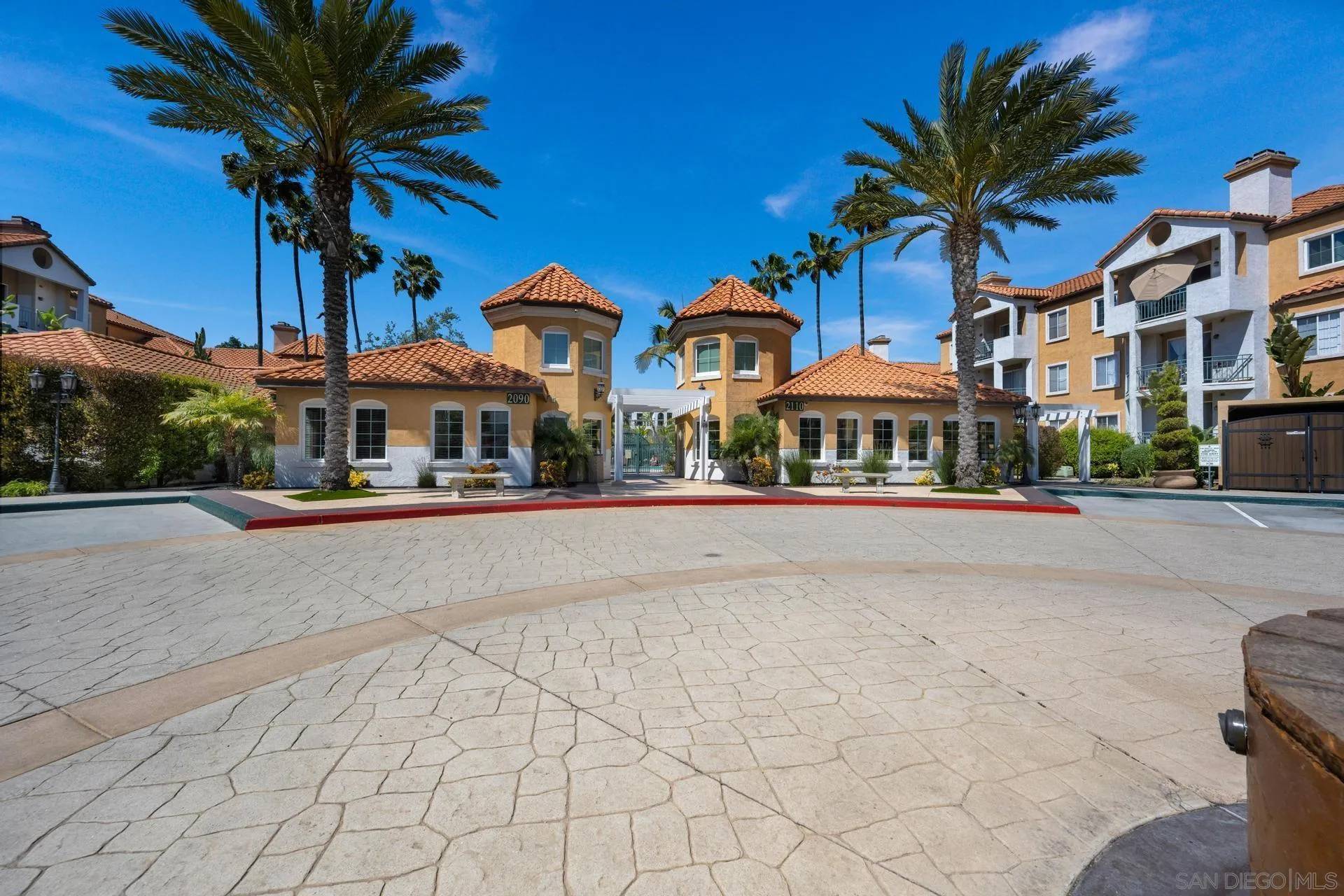San Diego, CA 92108,2150 Camino De La Reina #4210