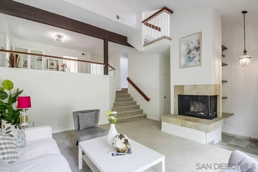 La Jolla, CA 92037,3319 Caminito Eastbluff #181