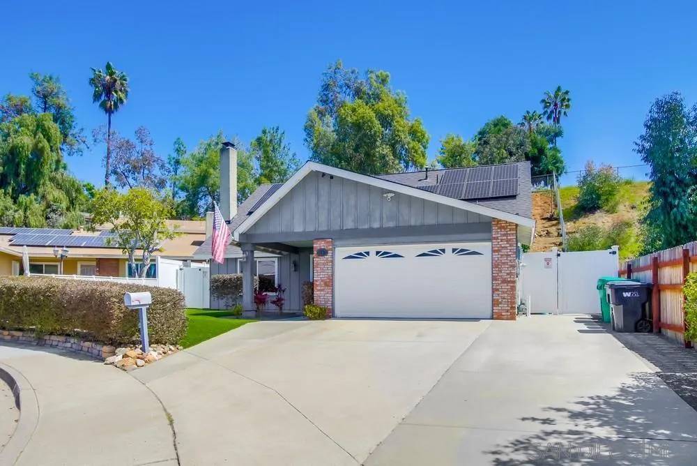 Santee, CA 92071,9985 Delia Lane