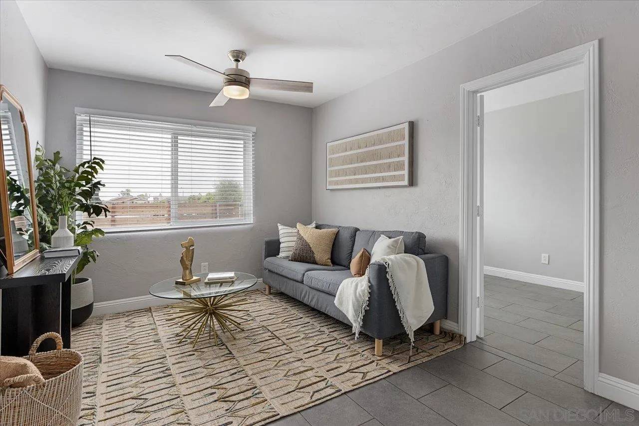 San Diego, CA 92113,3722 Z St