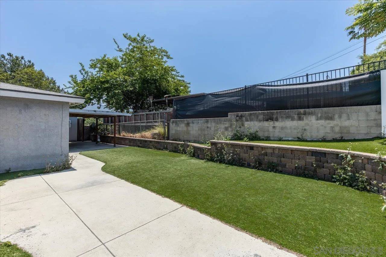 Spring Valley, CA 91977,753 La Presa Ave