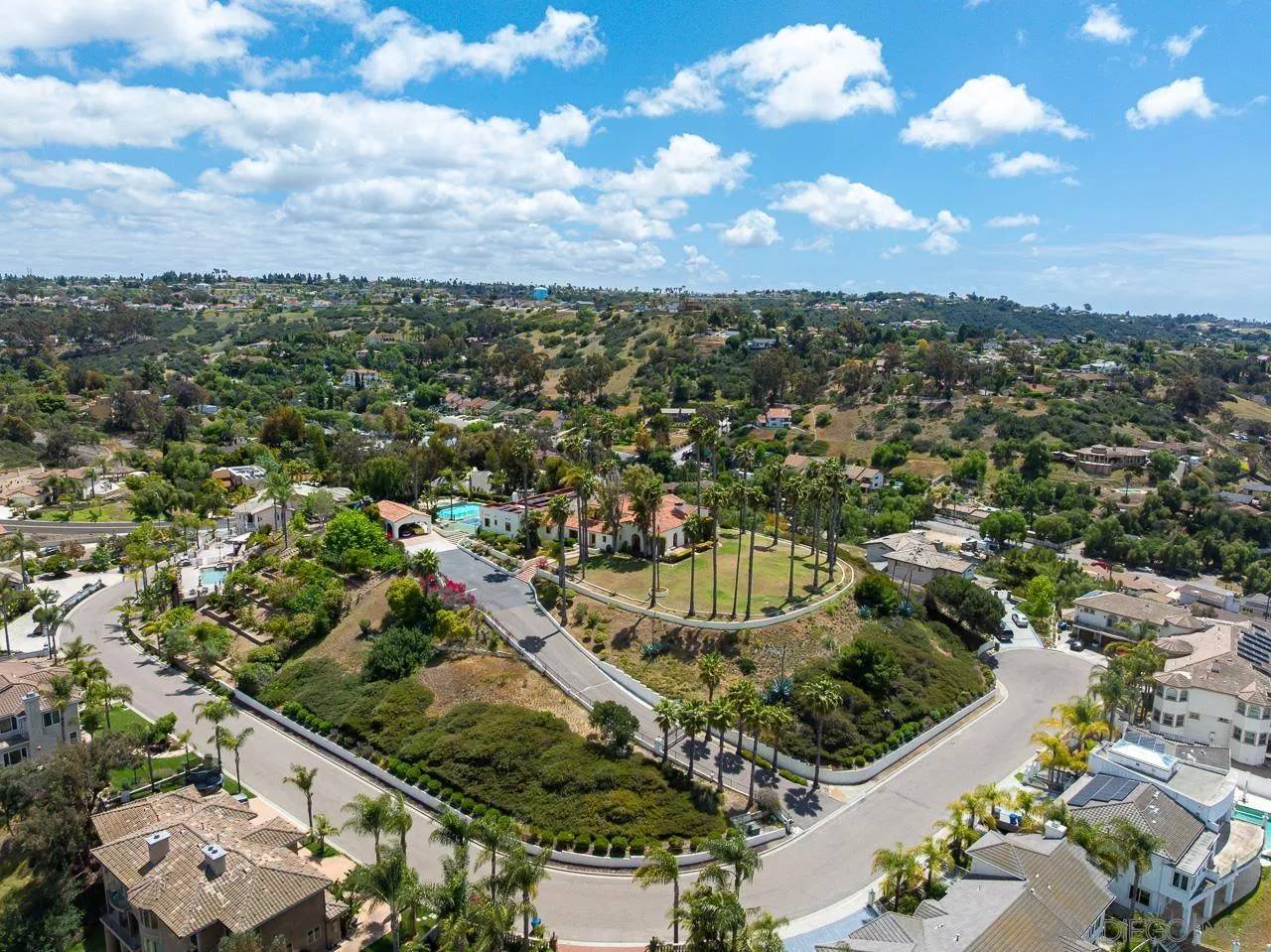 Bonita, CA 91902,3928 La Cresta Way