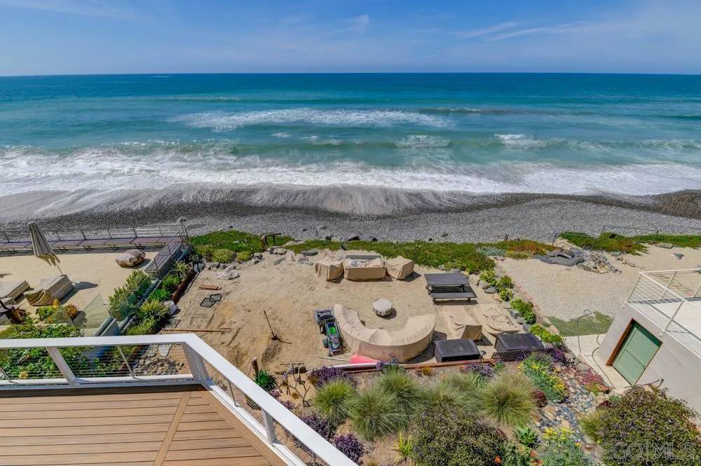 Carlsbad, CA 92008,2633 Ocean St
