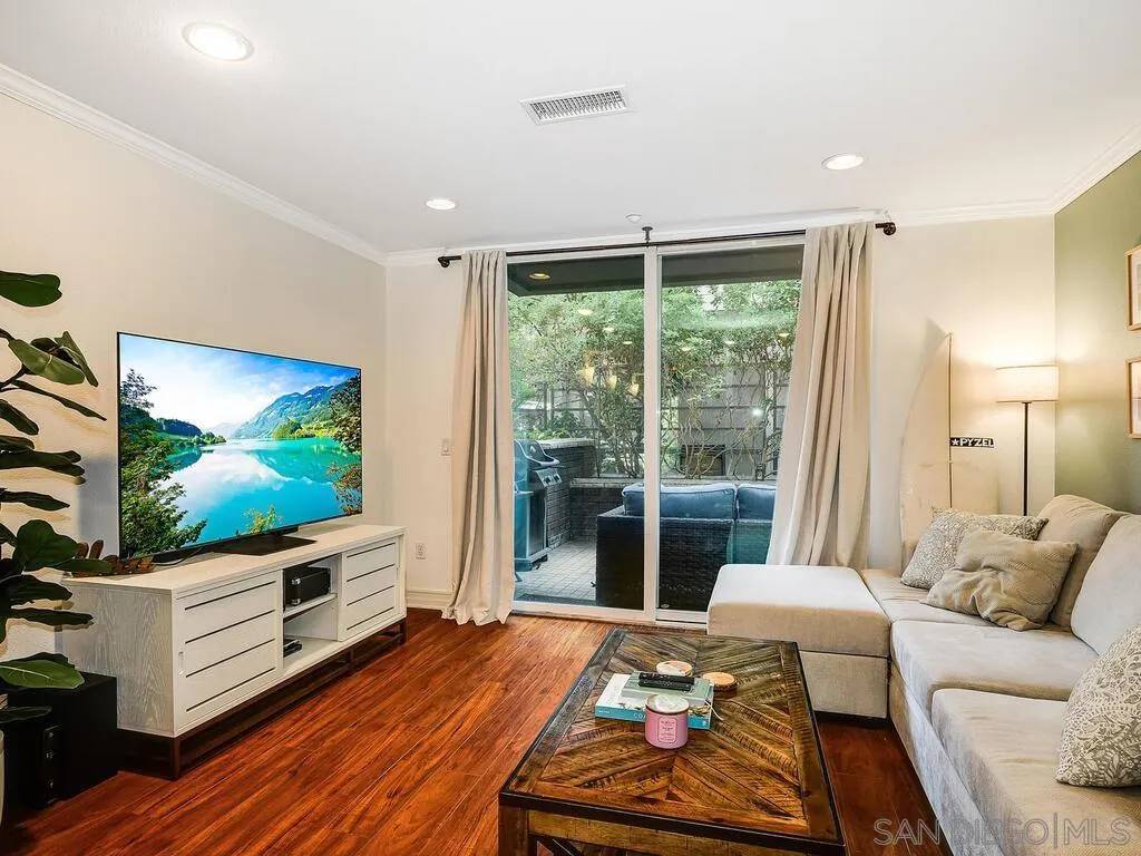 San Diego, CA 92101,1225 Island Ave #110