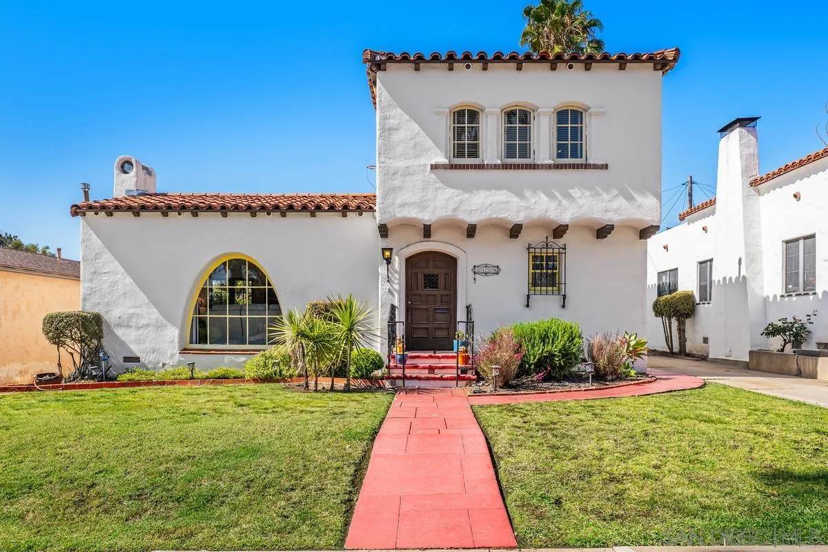 San Diego, CA 92104,2114 Upas St