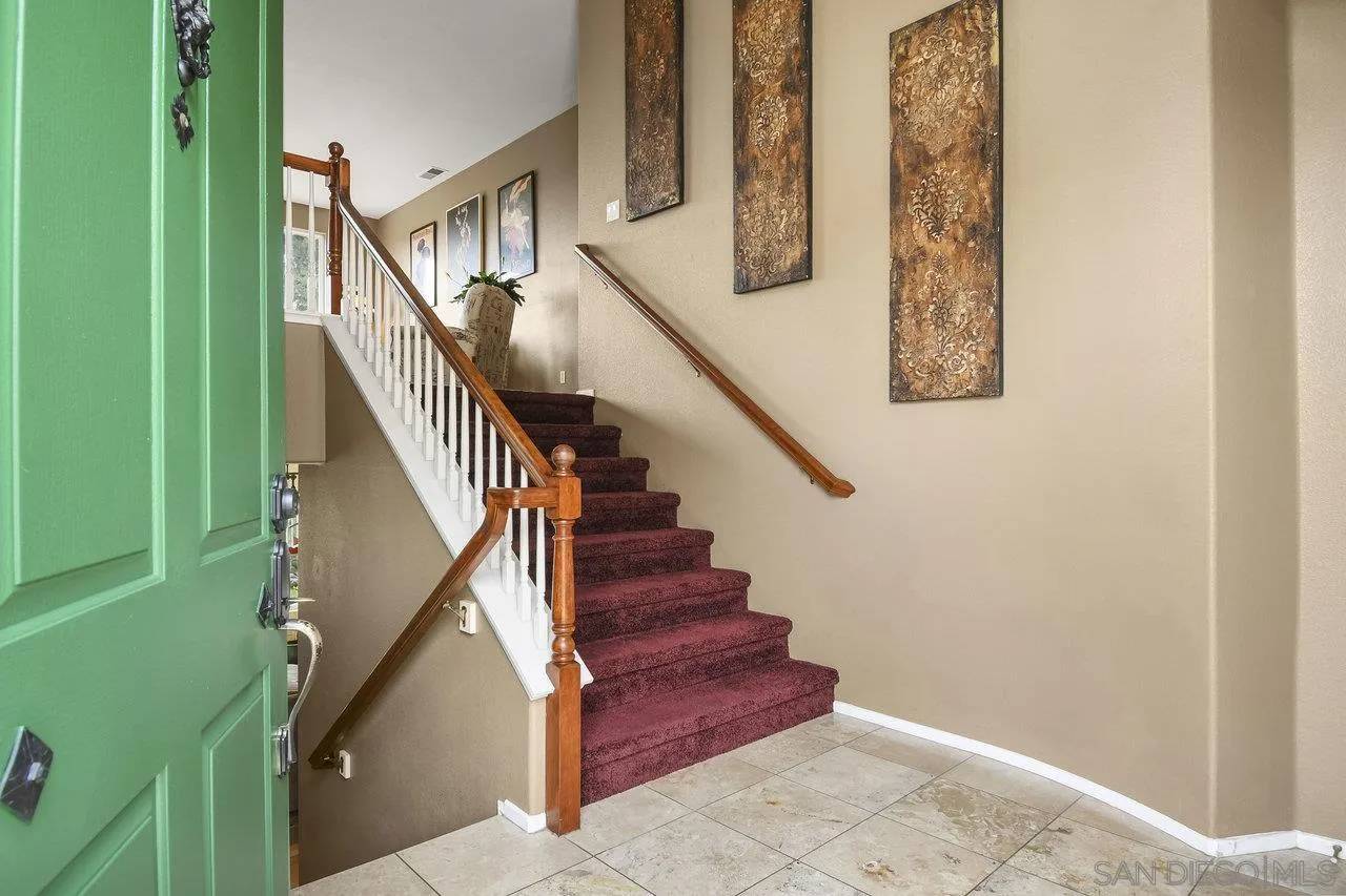 Spring Valley, CA 91977,2025 Fabled Waters Dr.