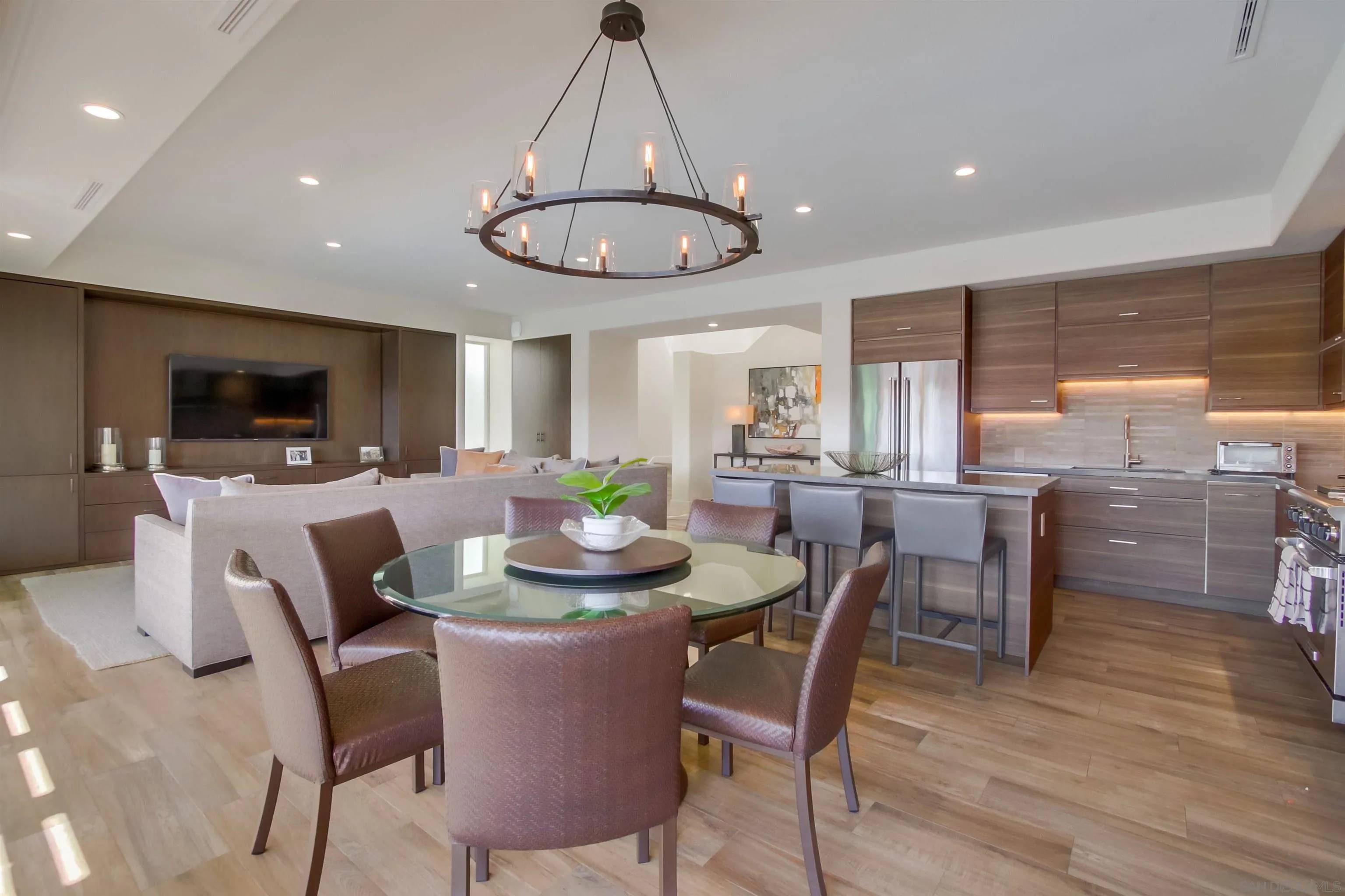 Coronado, CA 92118,8 Buccaneer Way