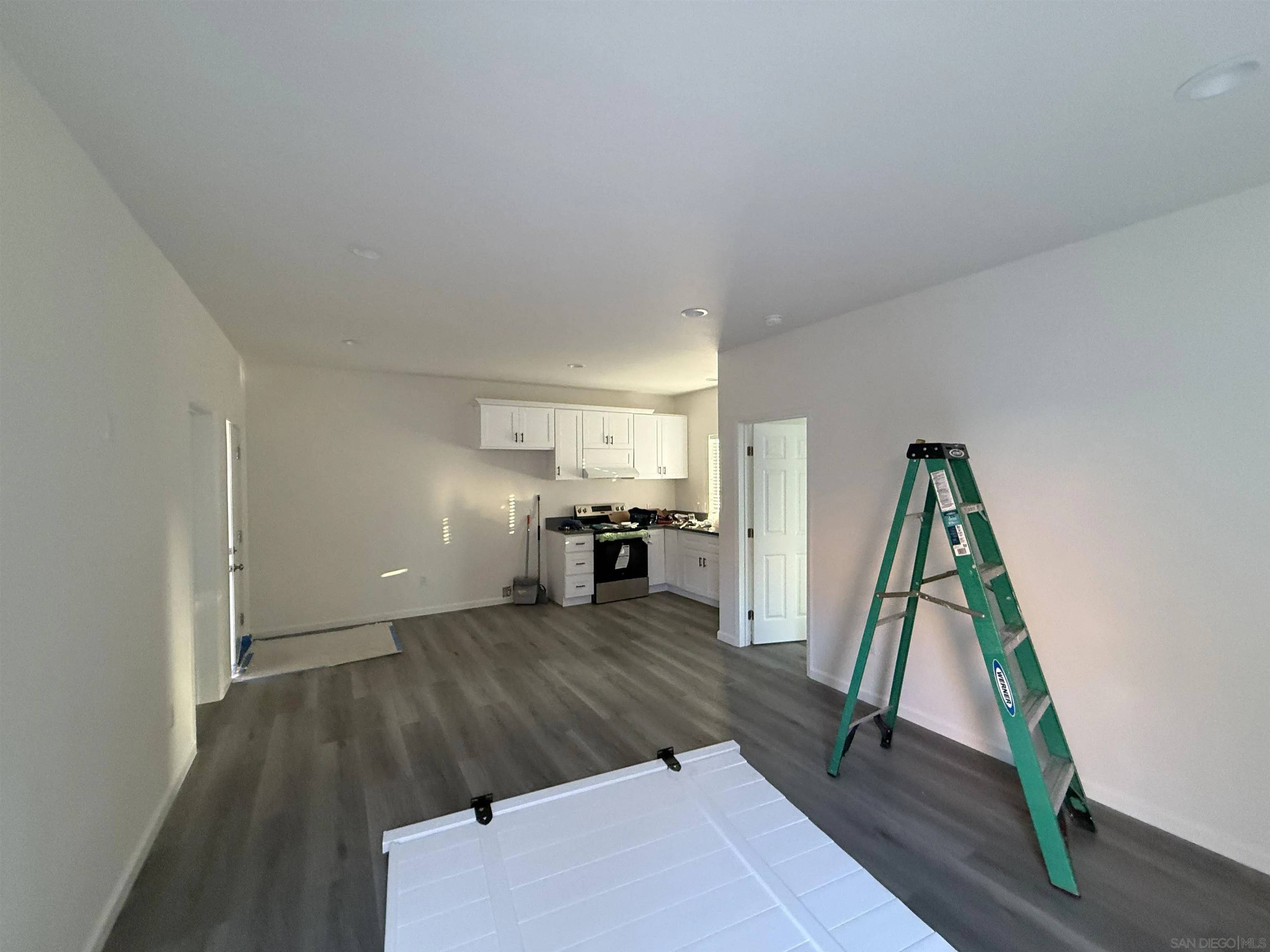 0range, CA 92866,2049 E Palmyra Ave